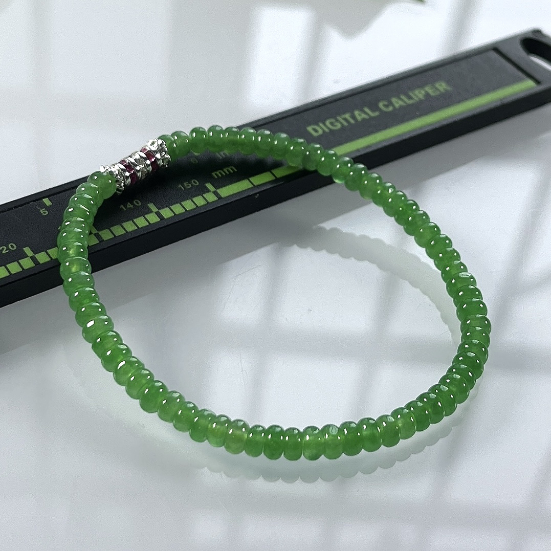 缅甸天然翡翠A货，卡4.5冰种起胶晴绿算盘珠手串手链，尺寸：4.5/2.5mm/65颗，长度175m