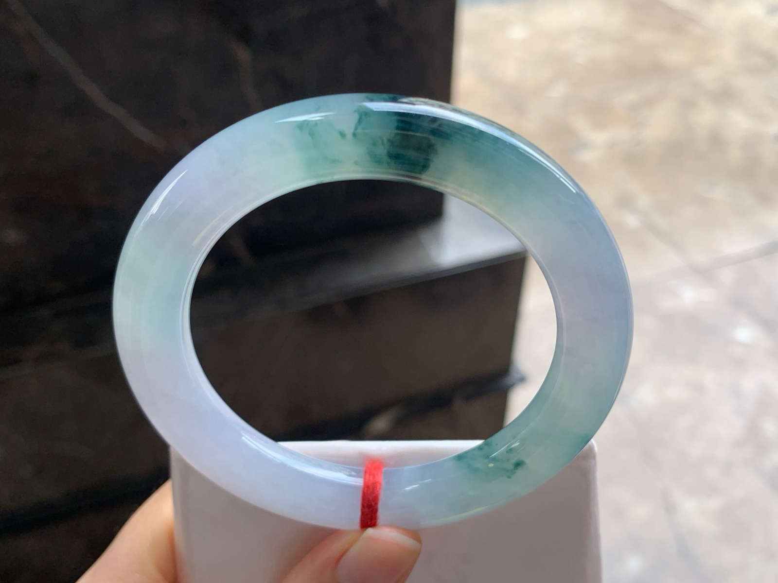 57-10.6

蓝花圆条手镯^_^飘花浓郁