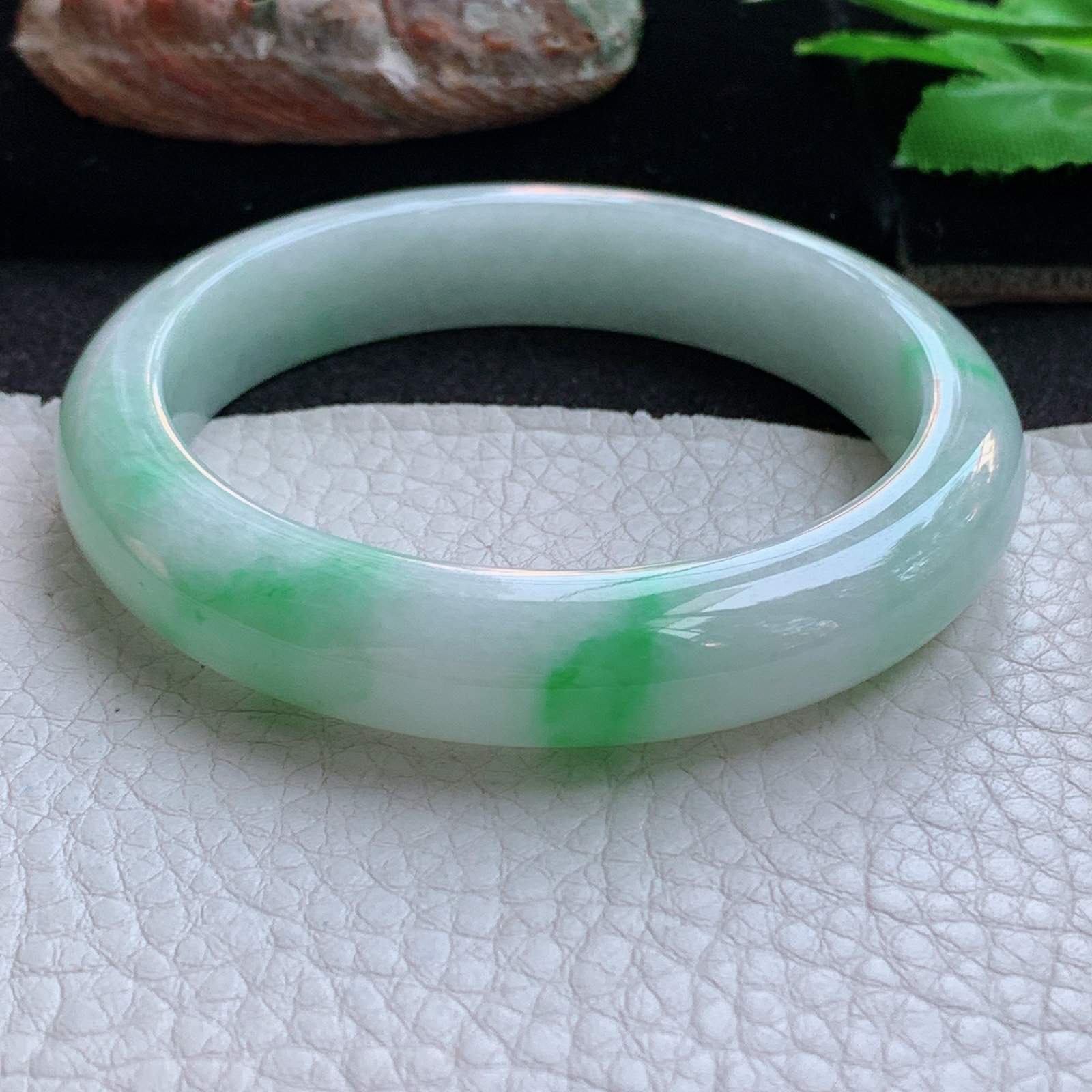 xc实拍57*12*8.6平安镯 天然缅甸翡翠a货手镯飘阳绿胶感正圈玉镯子