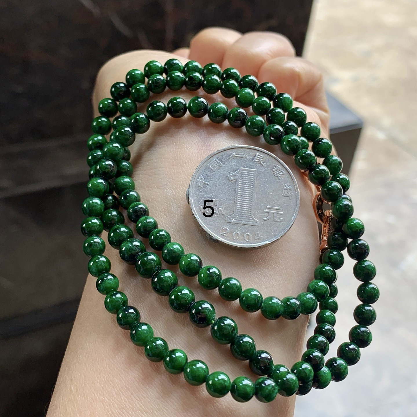 辣绿色珠链^_^鲜艳 浓郁