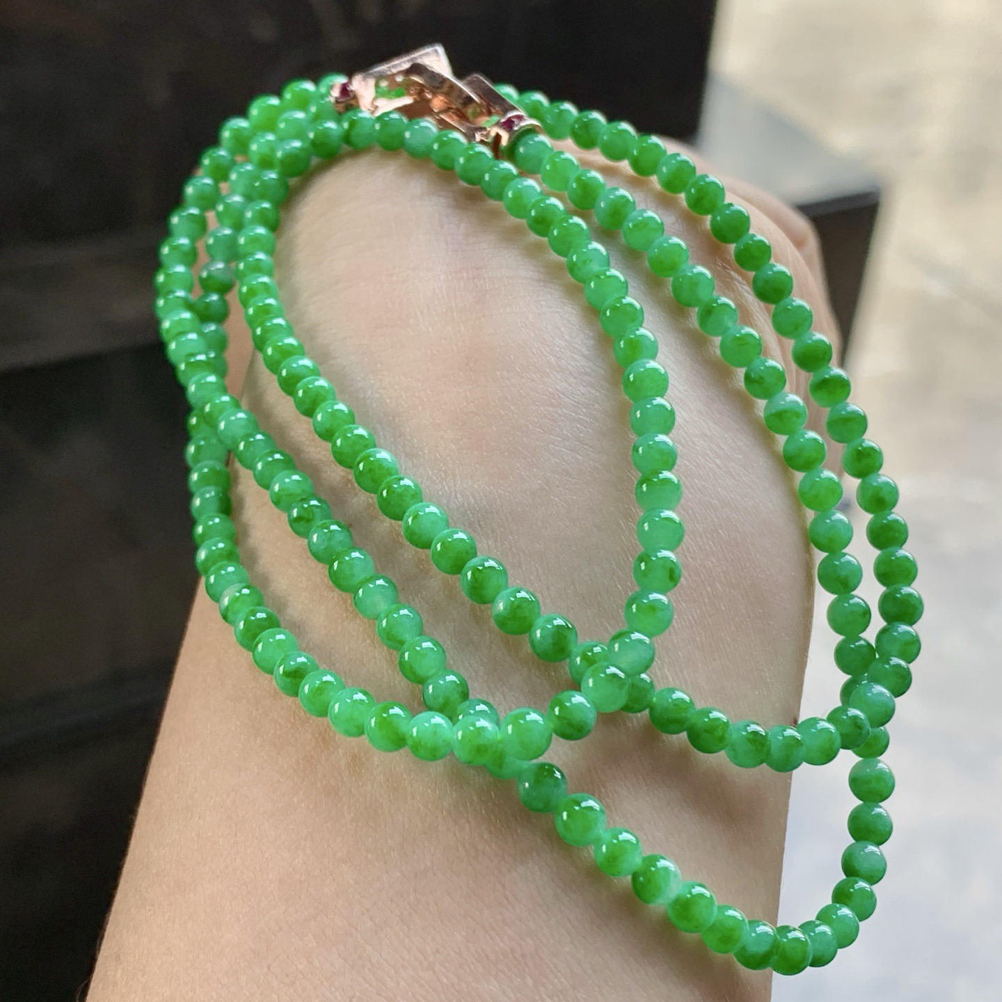 绿色手链^_^鲜艳