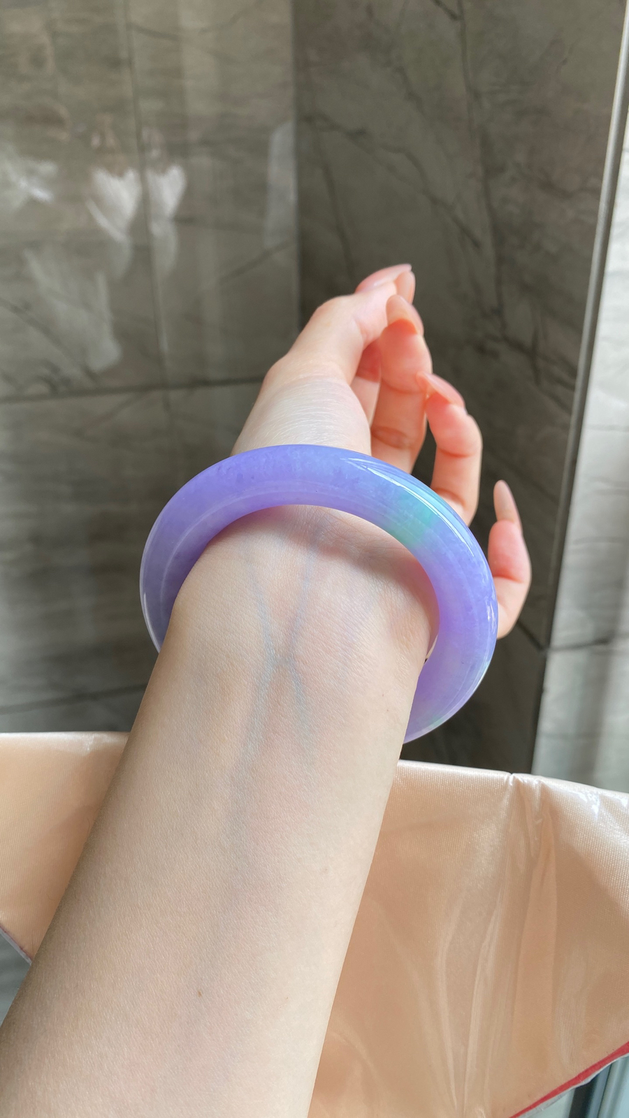 【紫罗兰胖圆条手镯】
尺寸：54.7-11.4-12.1