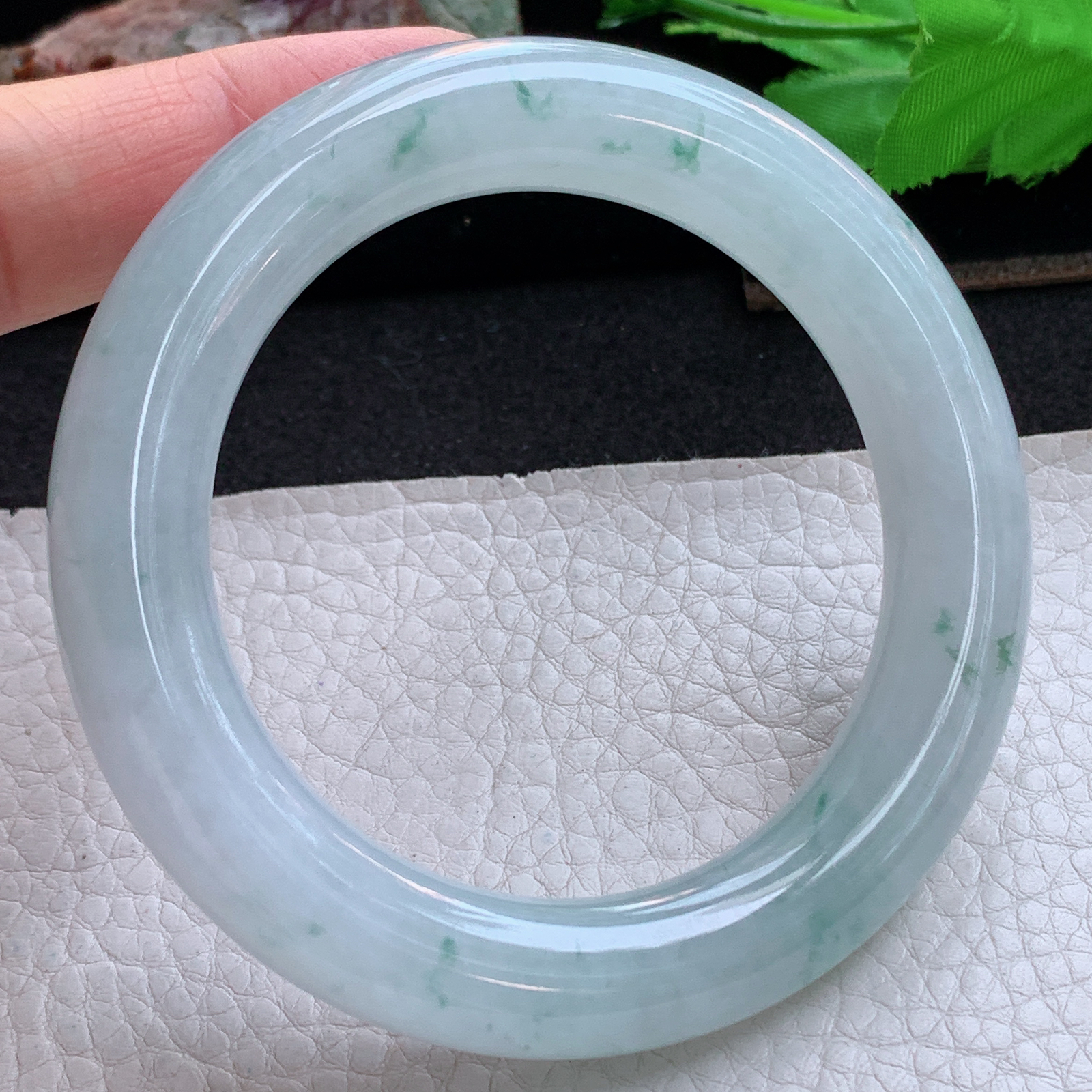 fl实拍55*11.6*12胖圆镯 天然缅甸翡翠a货手镯冰飘花圆条玉镯子