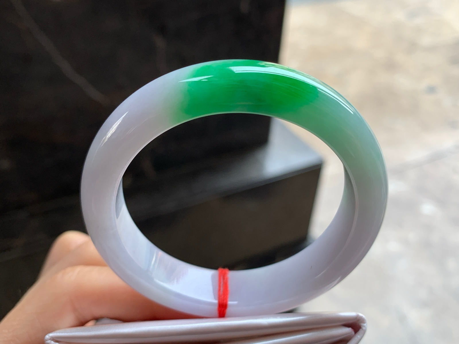 52-12.7-8.5

春带彩手镯^_^颜色浓郁 鲜艳