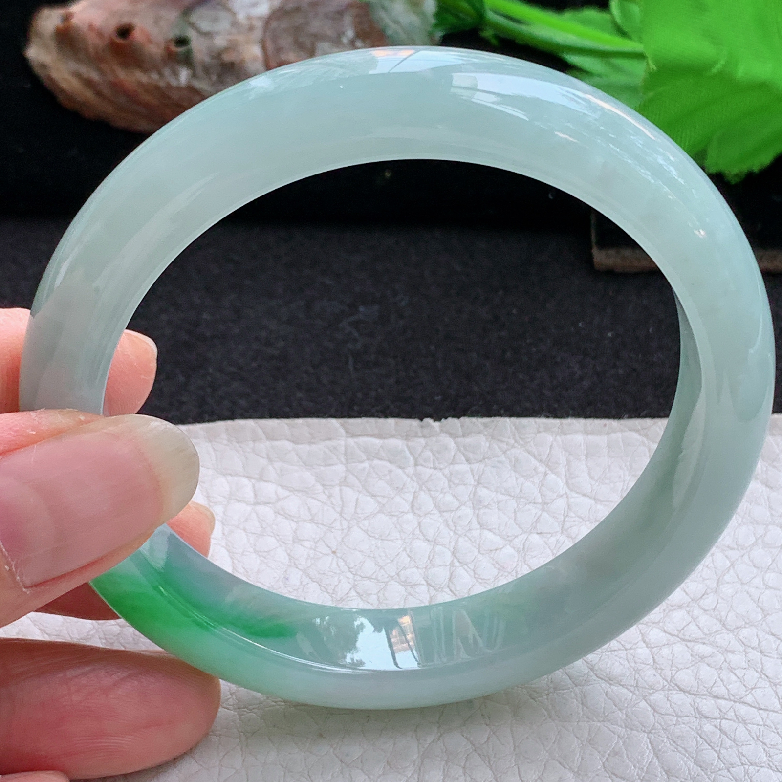 fx实拍58.5*12*8平安镯 天然缅甸翡翠手镯飘绿细润正圈玉镯子