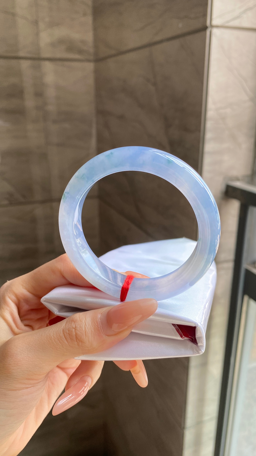 莫奈花园冰紫正圈
尺寸：54.8-11.5-9