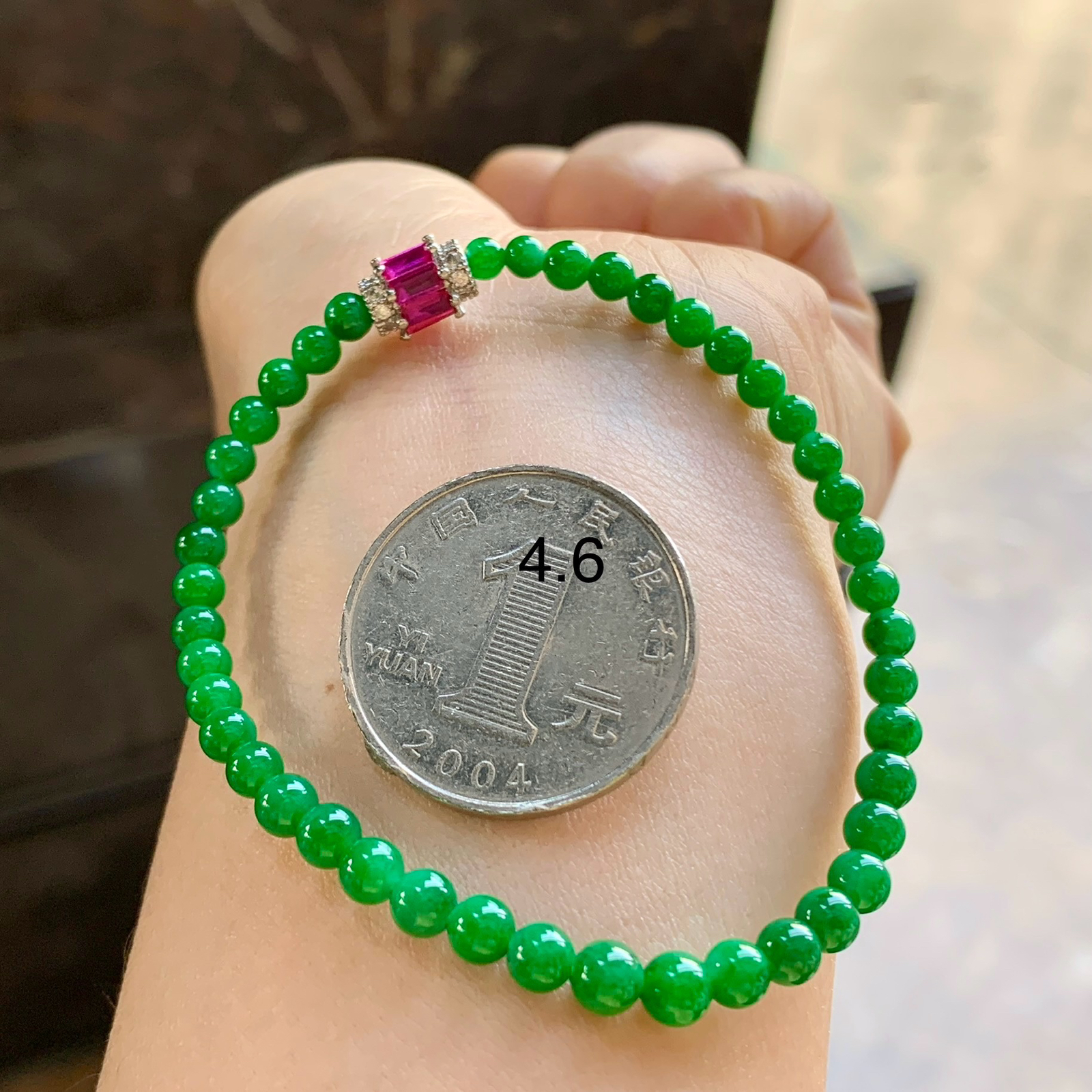 辣绿色手串^_^辣眼 鲜艳