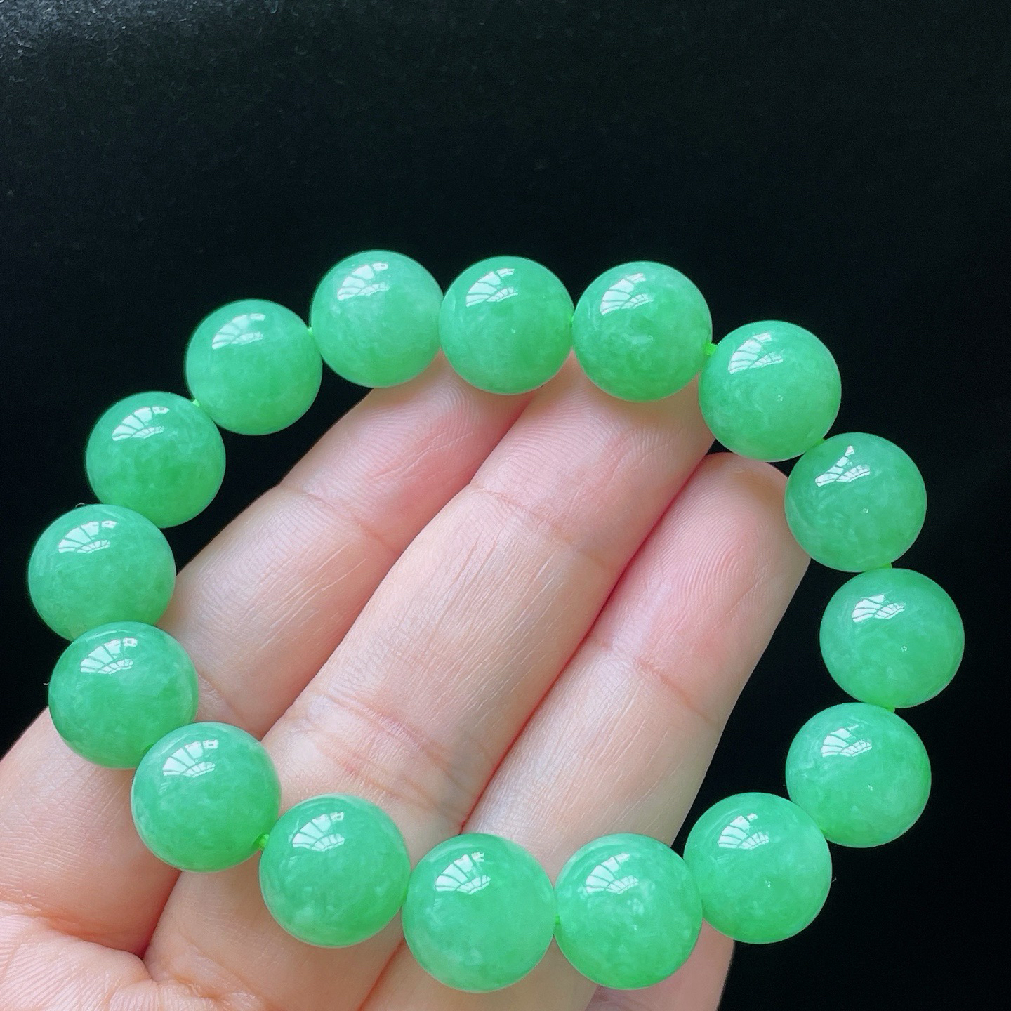 满色果绿·珠串

裸12.5