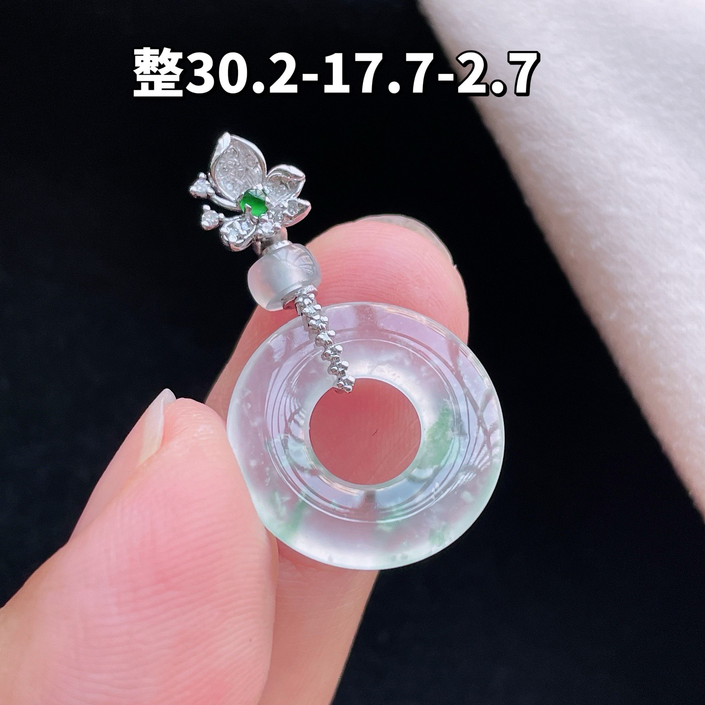 18K 冰种·甜甜圈

整30.2-17.7-2.7