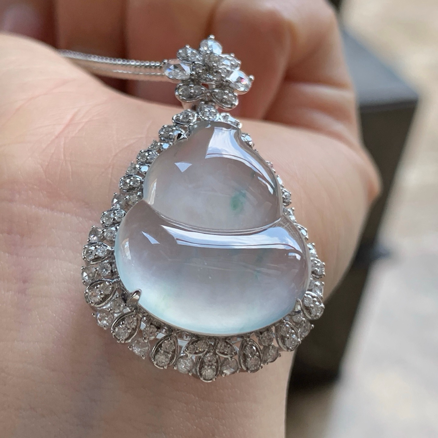 金钻镶嵌冰种葫芦^_^冰透 尺寸21.8-19.6-4 38.6-25.3-12.4mm