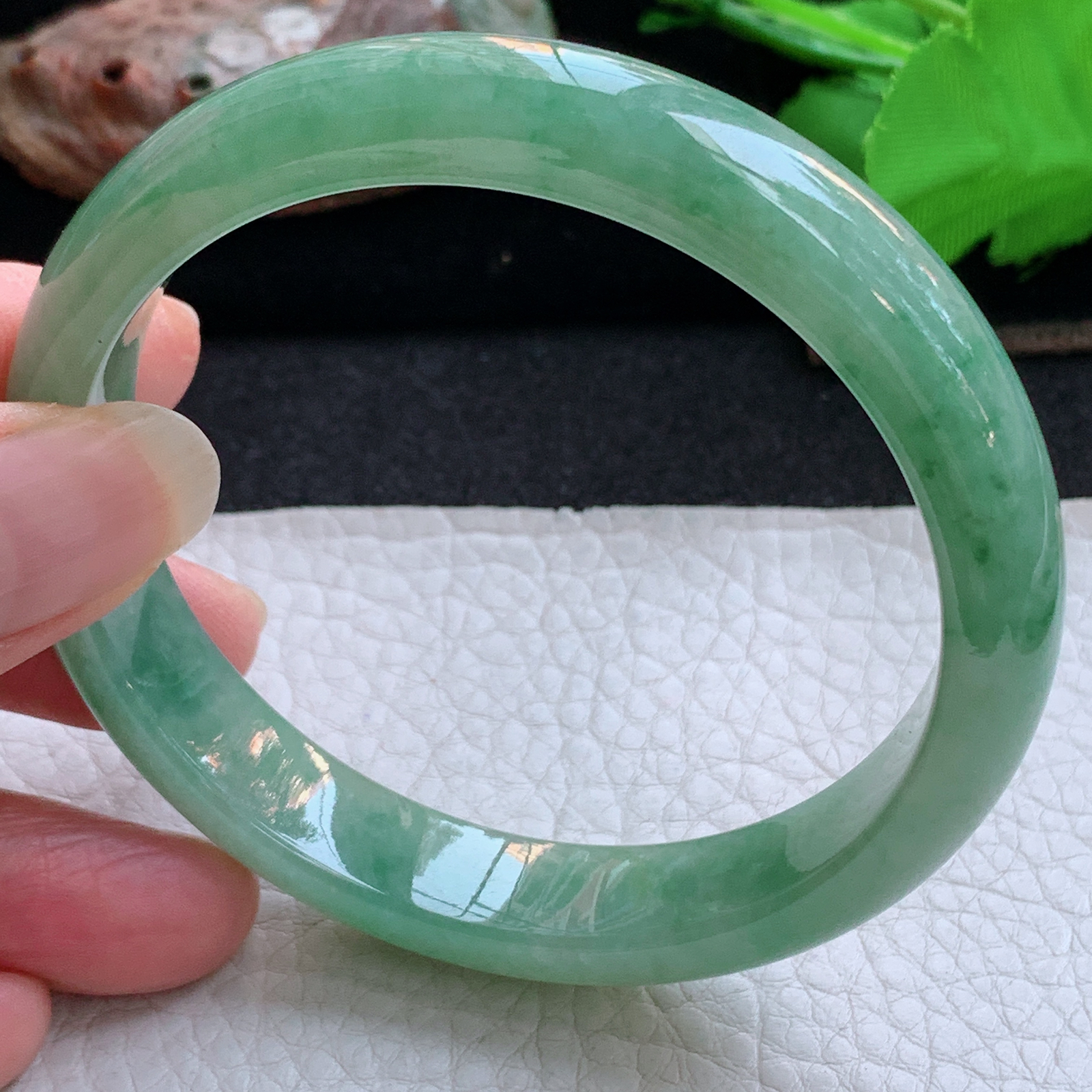js大圈口60*12*7平安镯 天然缅甸翡翠a货手镯满绿飘花正圈玉镯子