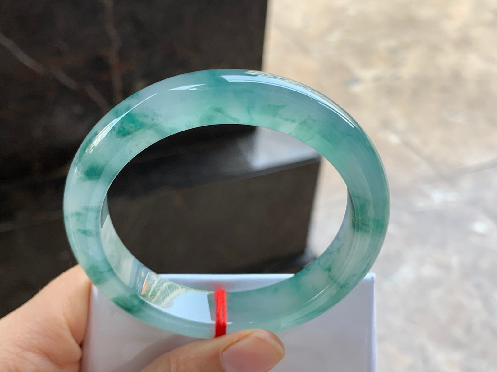 56-12.6-8.6

冰飘花手镯^_^飘花灵韵