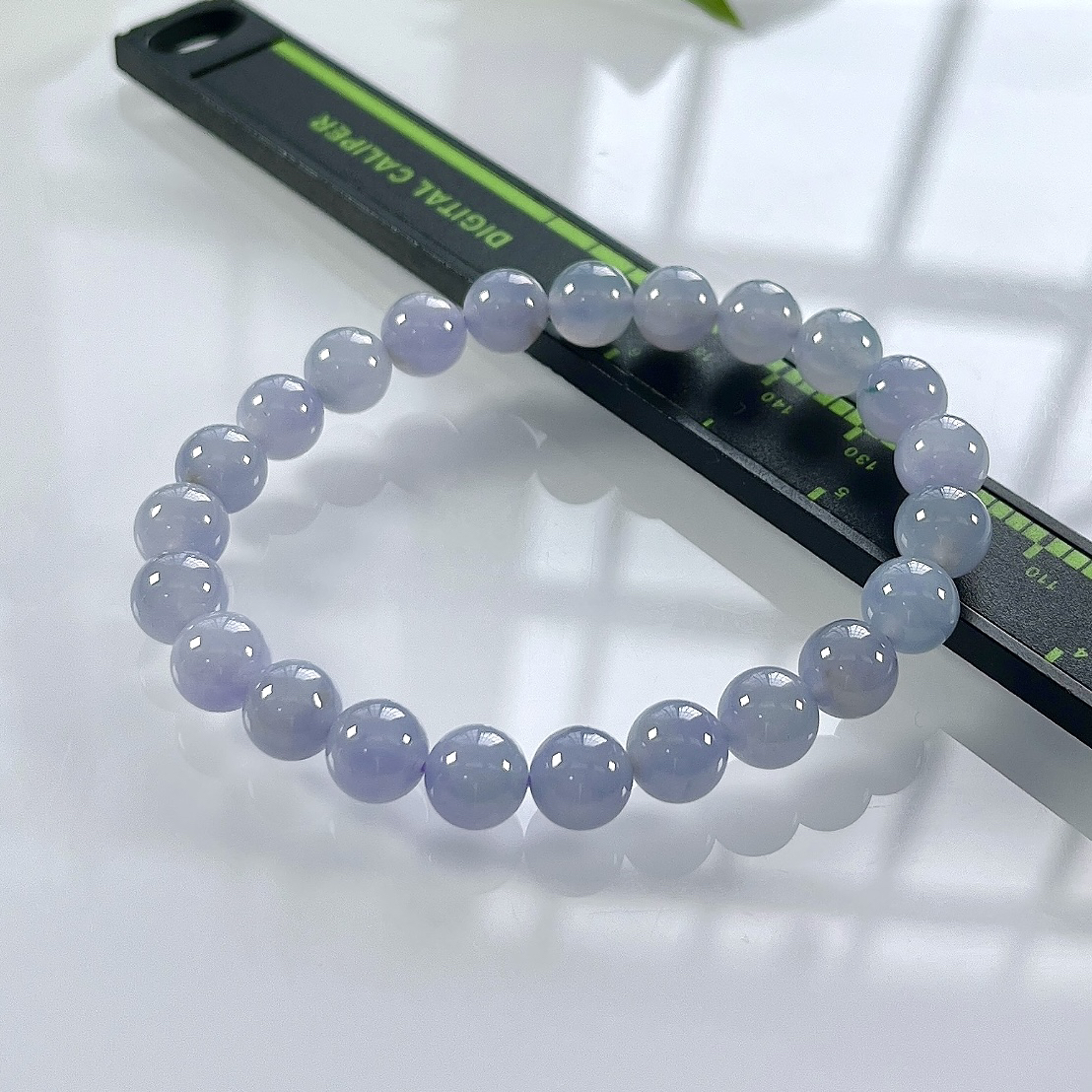 缅甸天然翡翠A货，卡8冰种起胶紫罗兰圆珠手串手链，尺寸：8mm/23颗，长度184mm，重量：20.46g