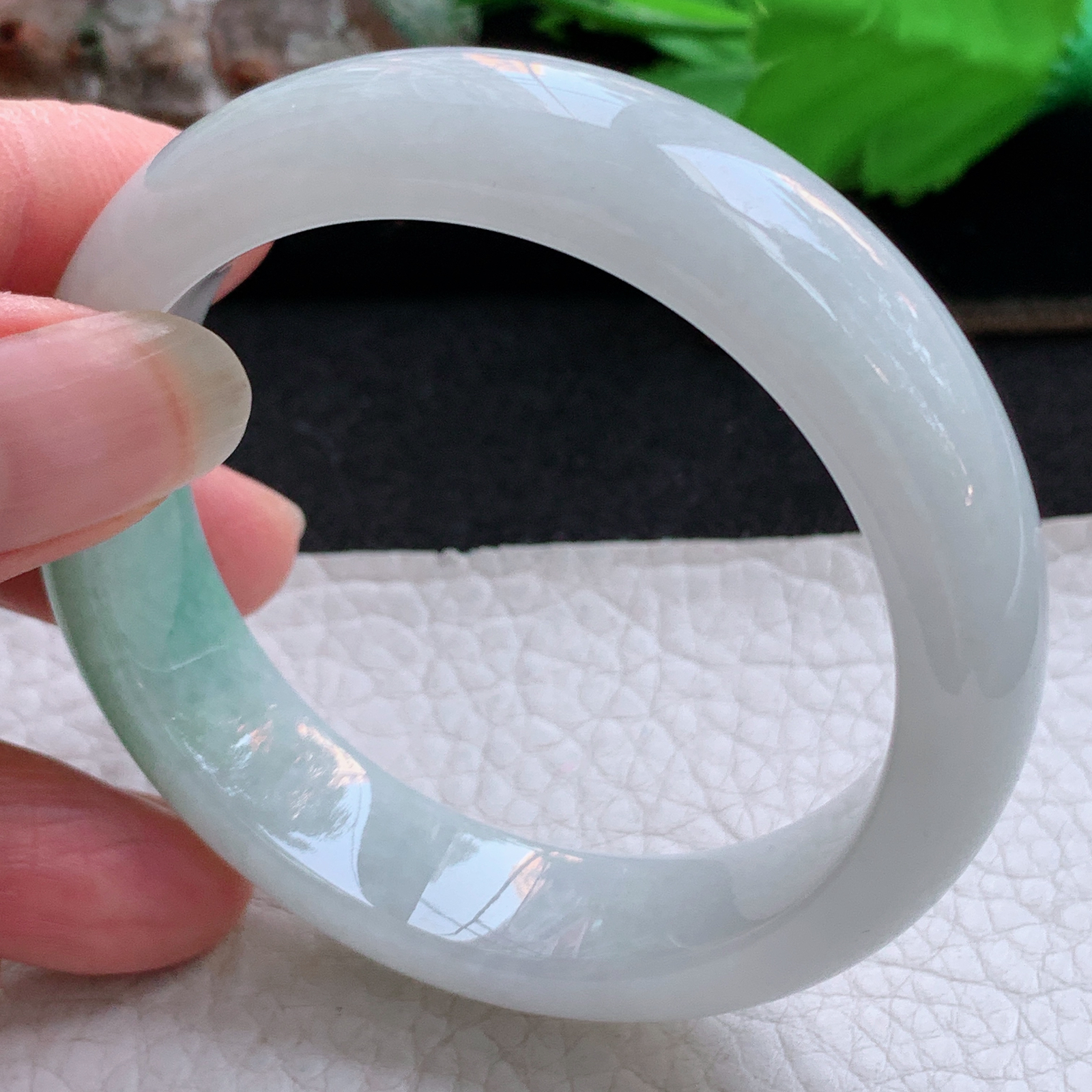 yh小圈口51*13.5*7.6平安镯 天然缅甸翡翠a货手镯飘绿正圈玉镯子