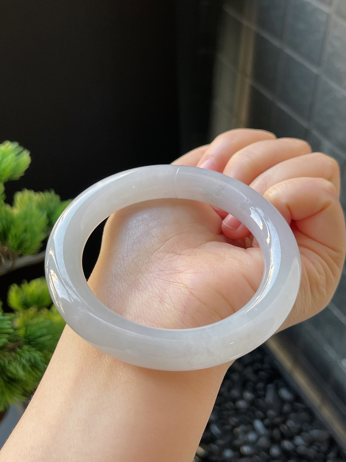 圆镯55.2圈口，翡翠冰糯种白色手镯