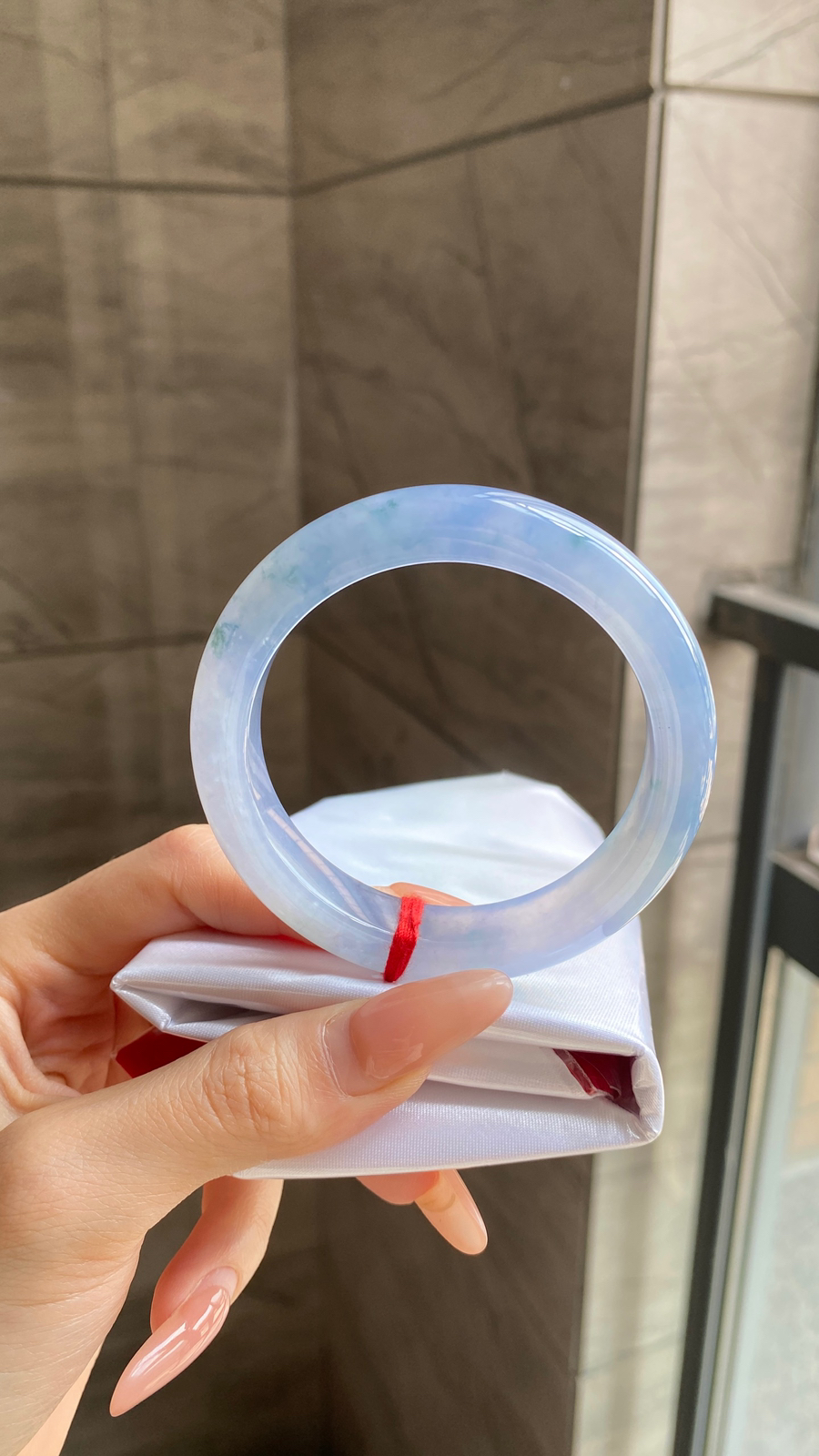 莫奈花园冰紫正圈
尺寸：54.8-11.5-9