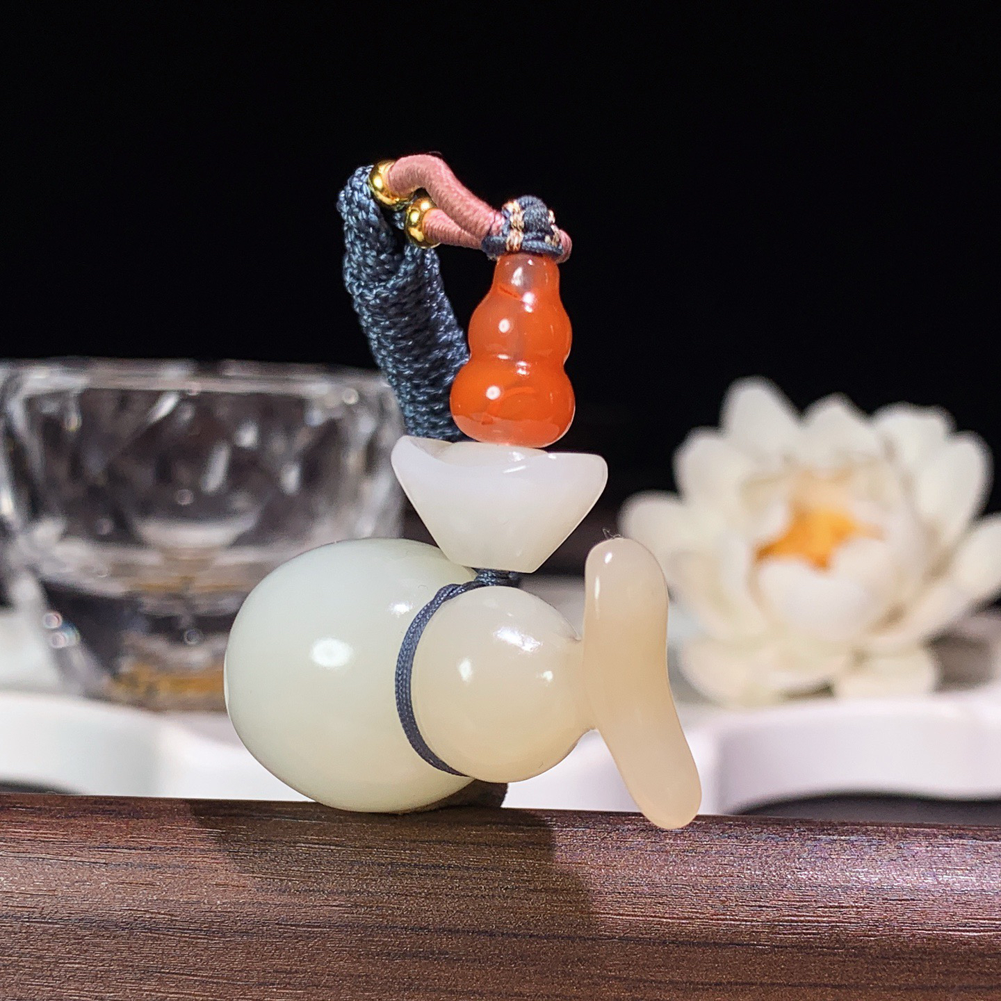 新疆和田玉且末糖福禄葫芦挂件 尺寸35/20重21克，玉质细腻油润 底色纯净 脂粉好，品质好！lt260330