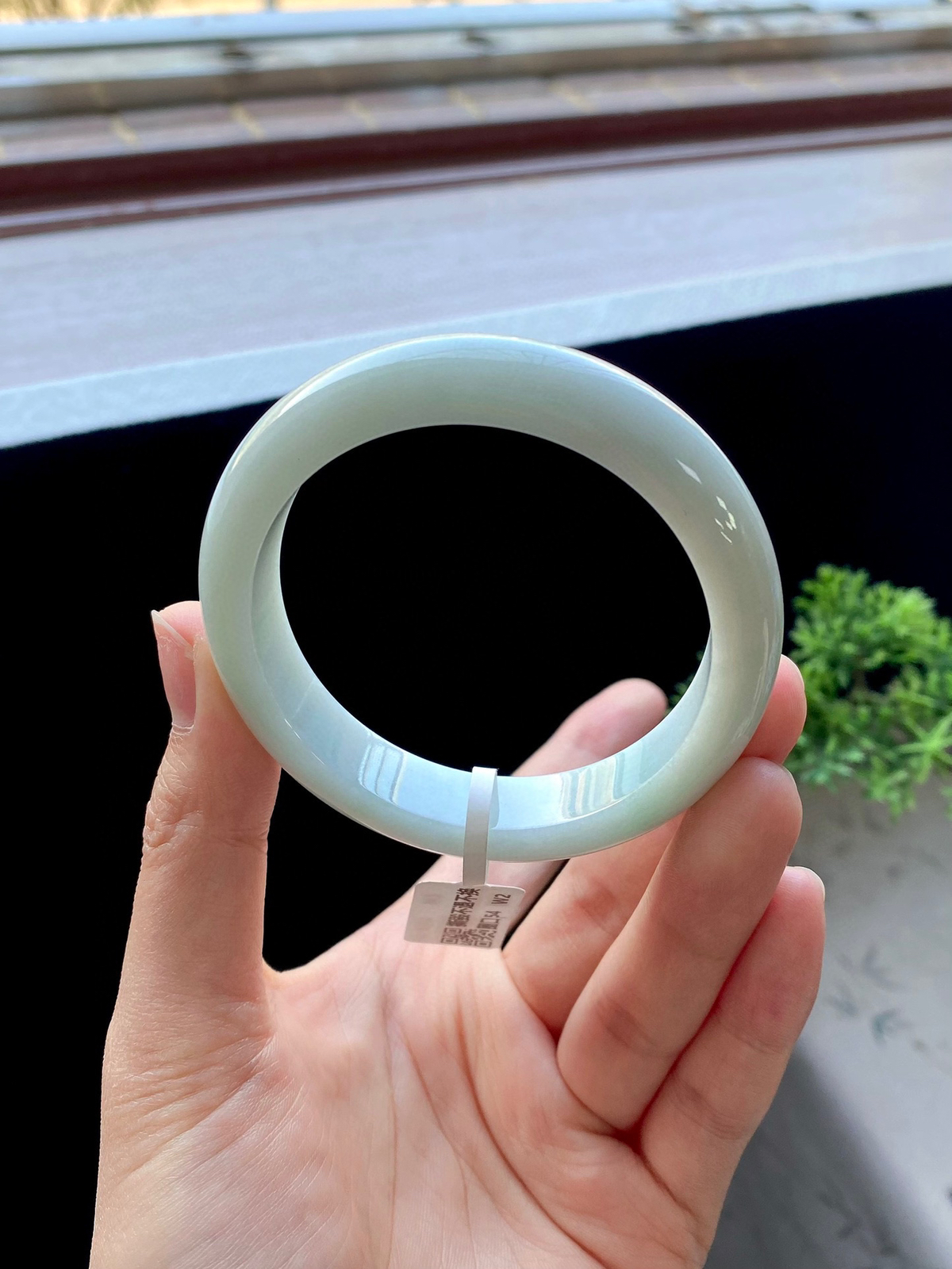 淡蓝白月光正圈成品（纹裂不扣）
HY-8531
⭕️54.5-12.3-8.2