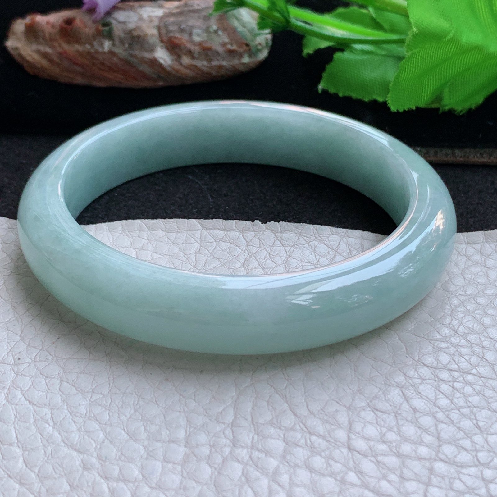 ee大圈口60*12.6*8.3平安镯 天然缅甸翡翠a货手镯浅绿水润正圈玉镯子