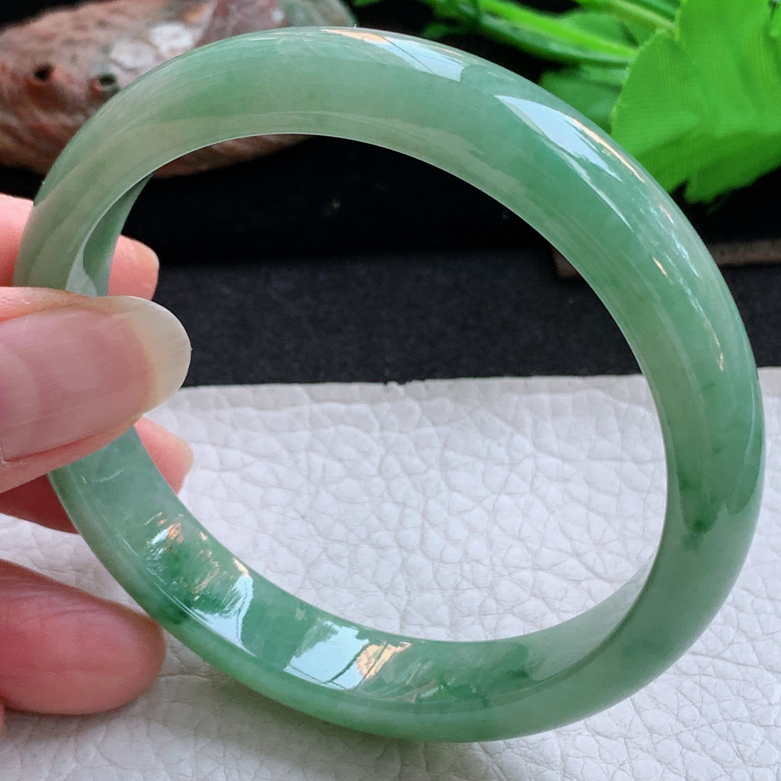 js大圈口60*12*7平安镯 天然缅甸翡翠a货手镯满绿飘花正圈玉镯子