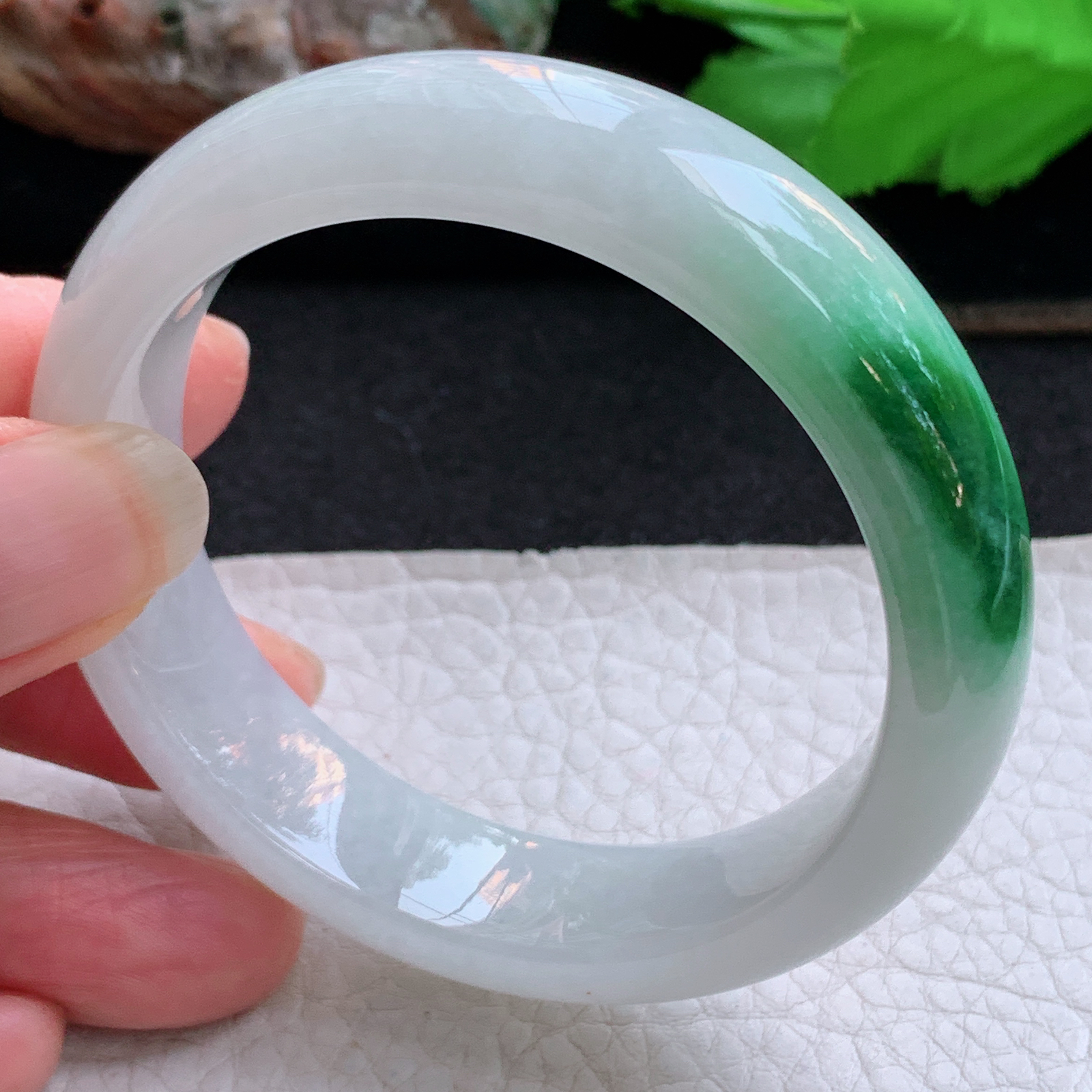 yh小圈口51*13.5*7.6平安镯 天然缅甸翡翠a货手镯飘绿正圈玉镯子