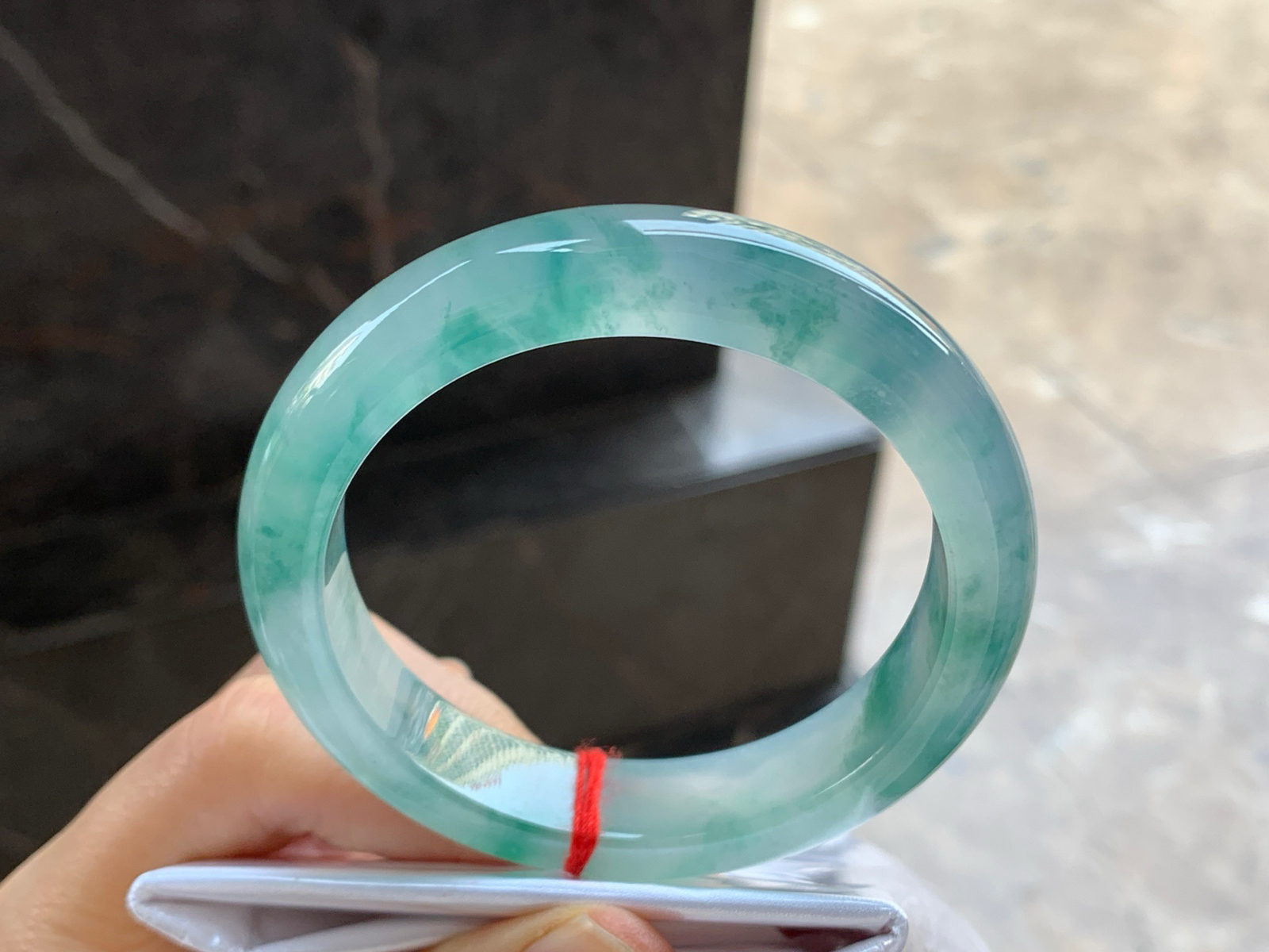 56-12.6-8.6

冰飘花手镯^_^飘花灵韵