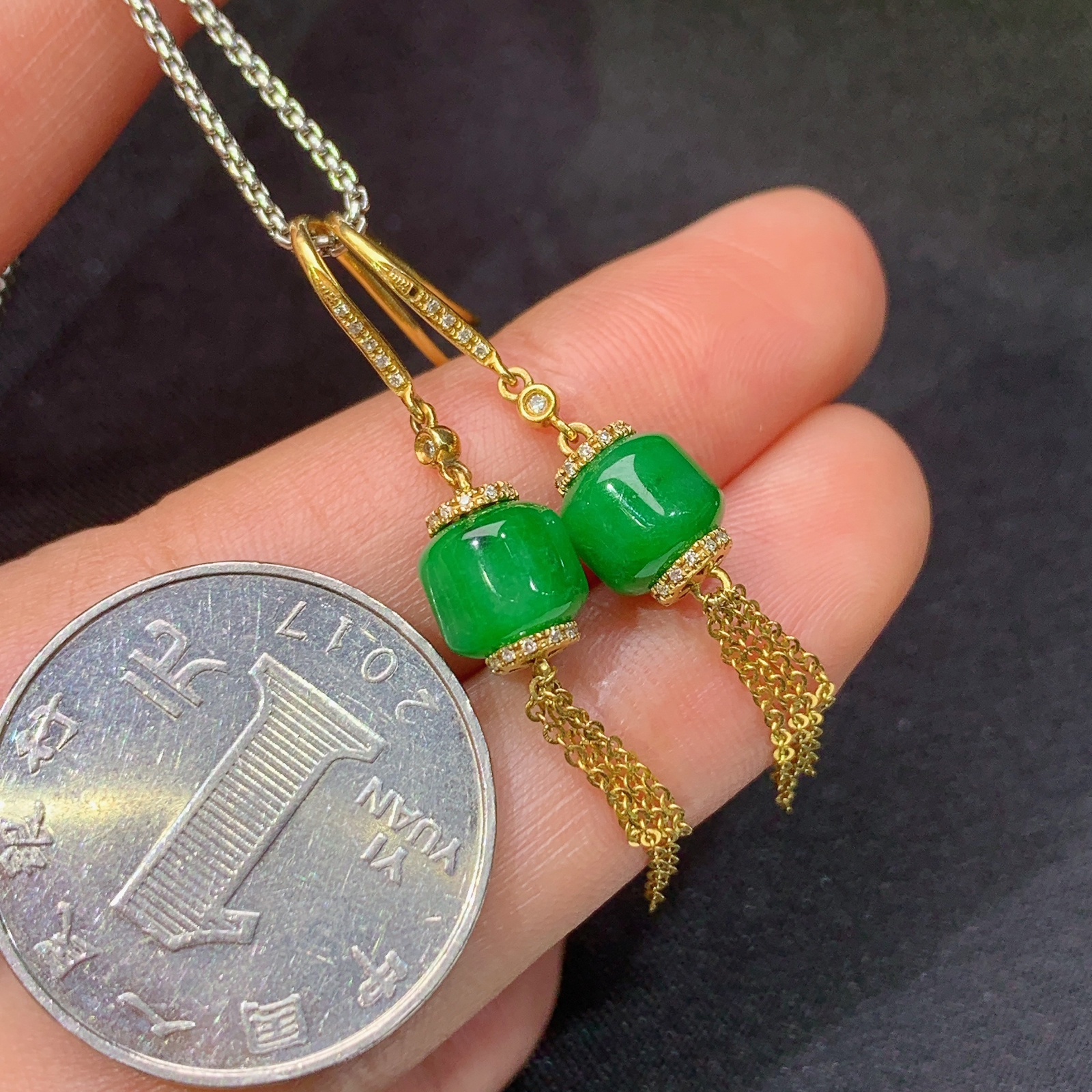 阳绿路路通耳坠，18k金镶嵌，简约时尚，冰润色阳，种水足，Hon 尺寸5*7.2