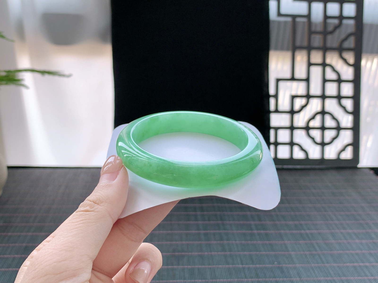 满圈果绿
尺寸：57.3-12-9