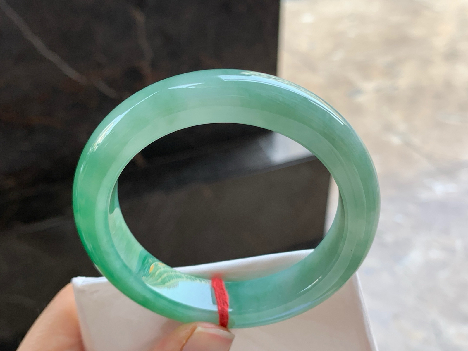 54-12.5-9.3

辣绿色手镯^_^颜色鲜艳