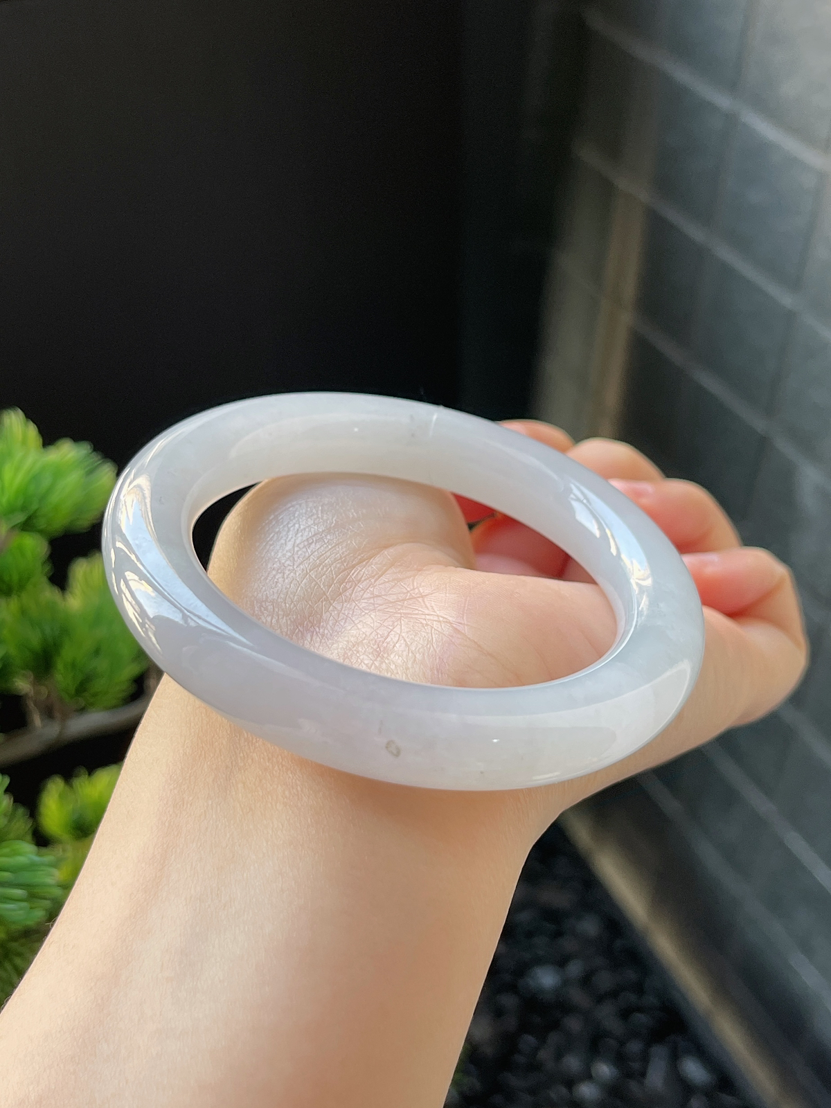 圆镯55.2圈口，翡翠冰糯种白色手镯