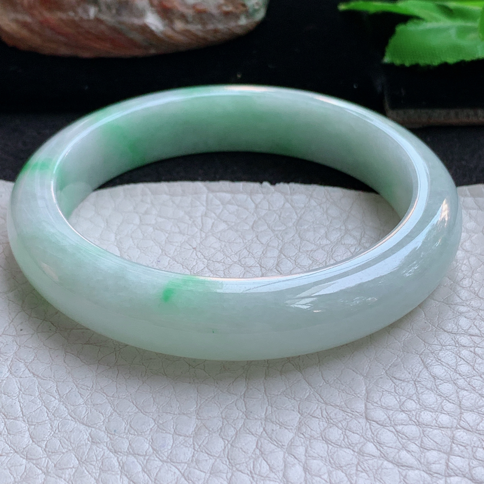 xc实拍57*12*8.6平安镯 天然缅甸翡翠a货手镯飘阳绿胶感正圈玉镯子