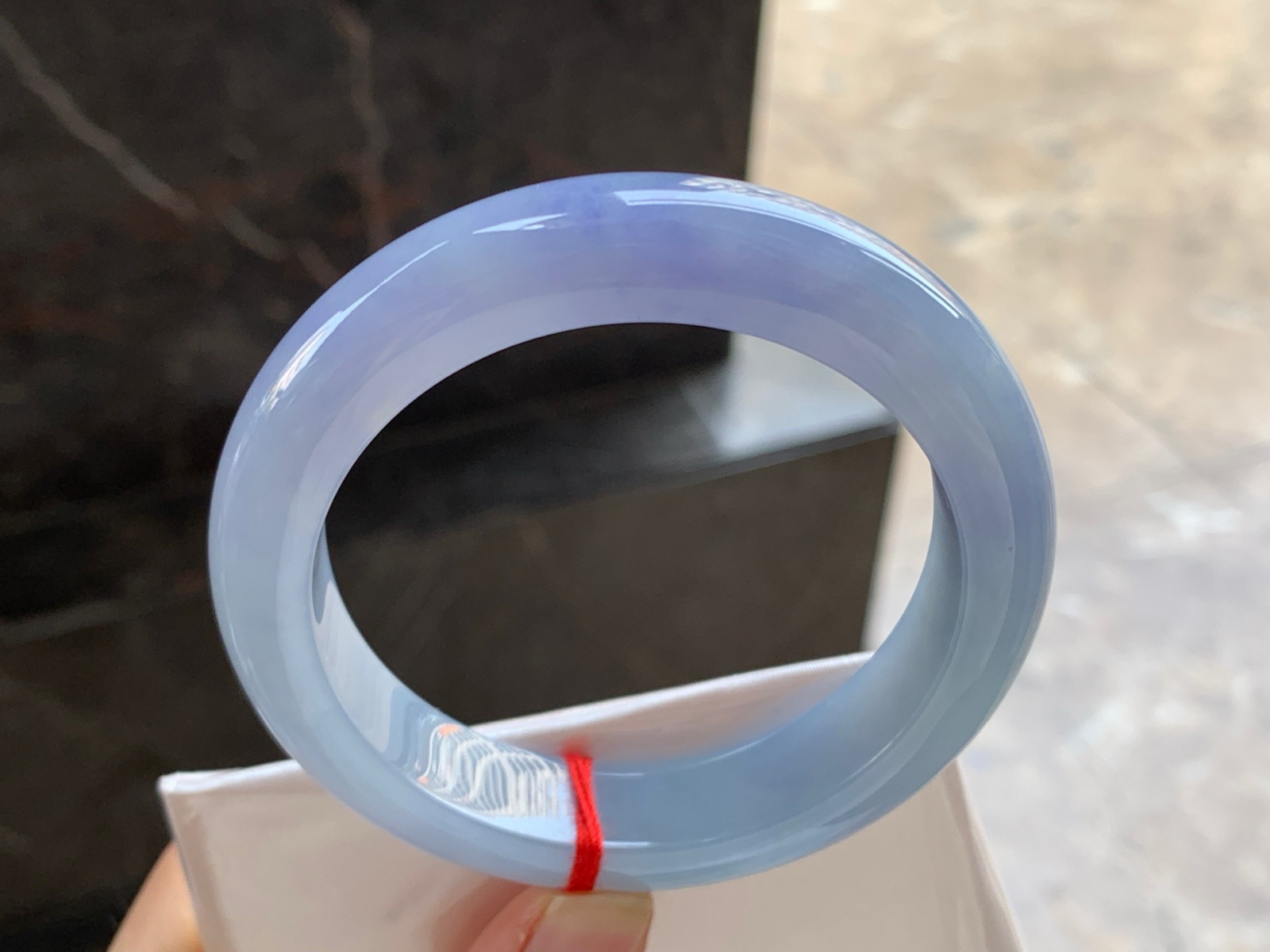 56.5-12.7-9.6

紫罗兰手镯^_^玉质温润 鲜艳