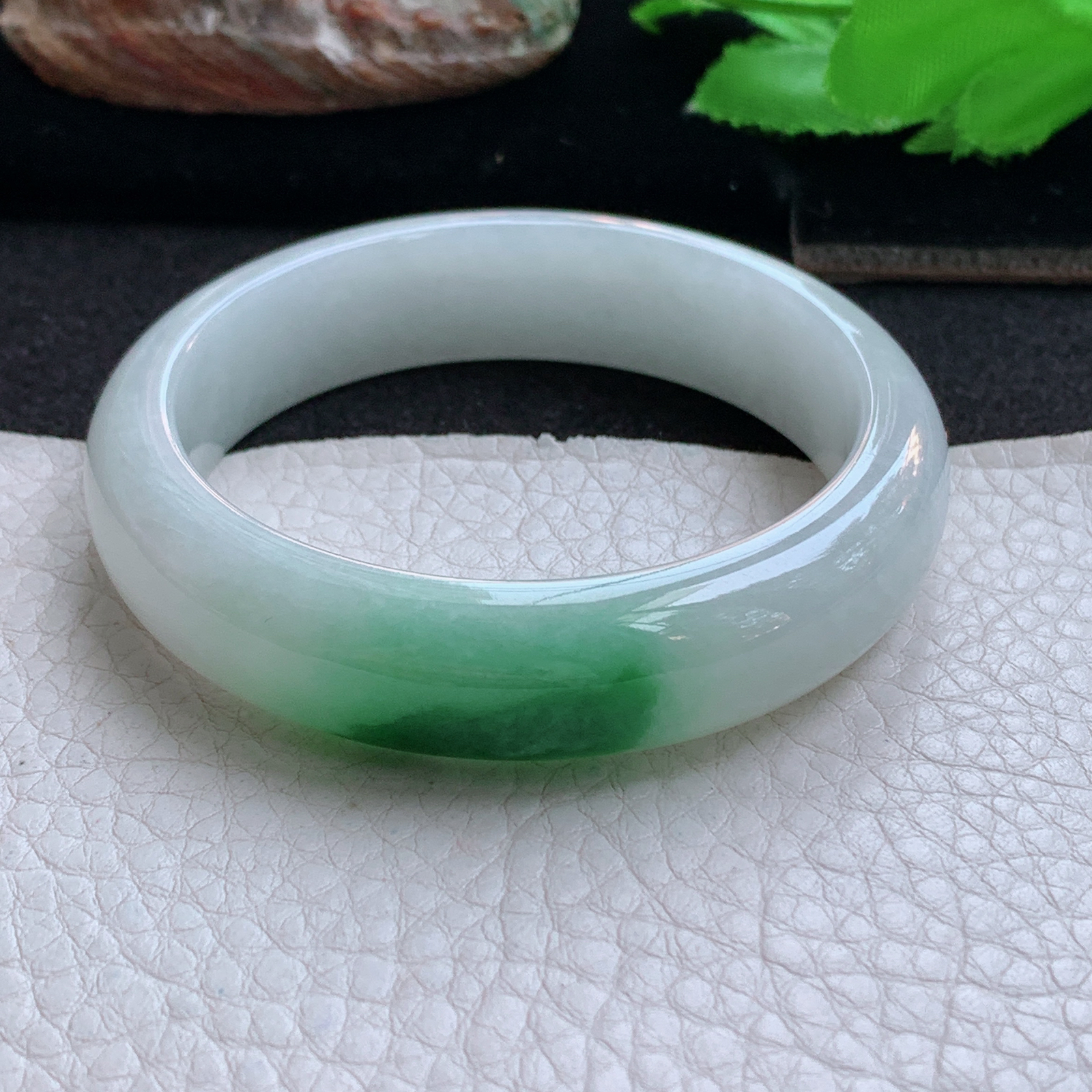 yh小圈口51*13.5*7.6平安镯 天然缅甸翡翠a货手镯飘绿正圈玉镯子