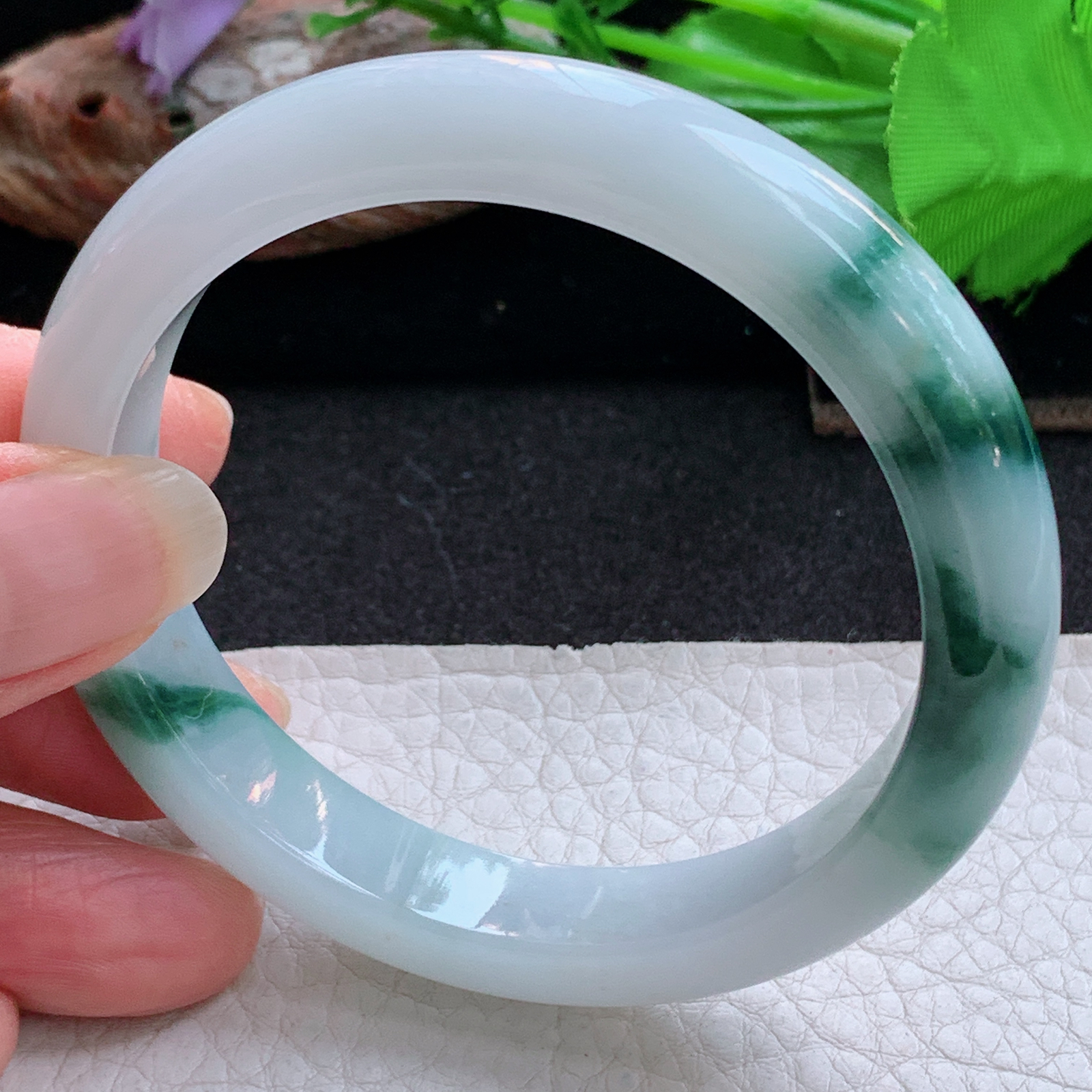 ee实拍56*11*7.8平安镯 天然缅甸翡翠a货手镯飘花水润正圈玉镯子