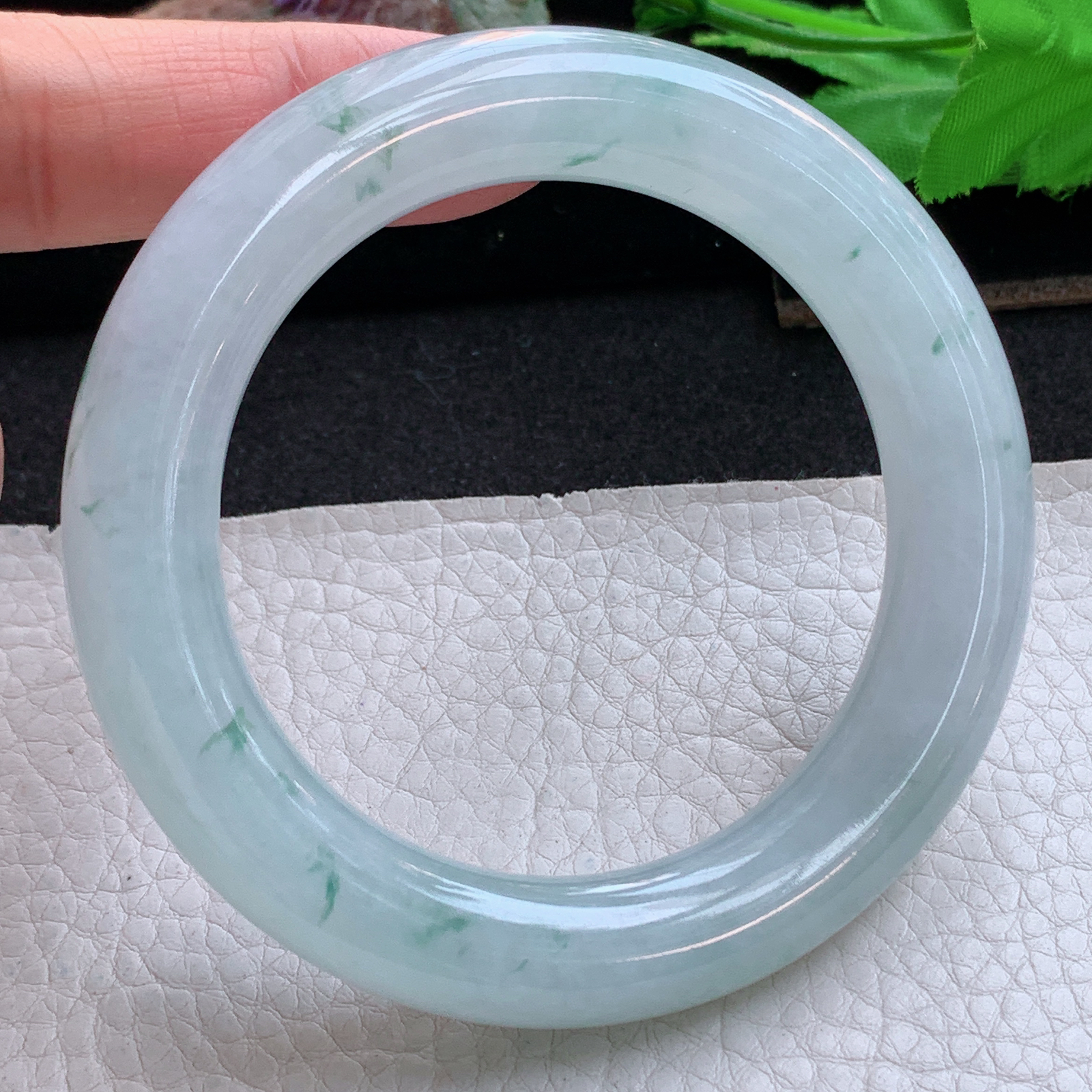 fl实拍55*11.6*12胖圆镯 天然缅甸翡翠a货手镯冰飘花圆条玉镯子