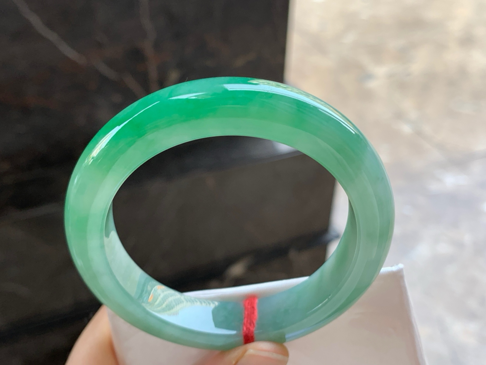 54-12.5-9.3

辣绿色手镯^_^颜色鲜艳