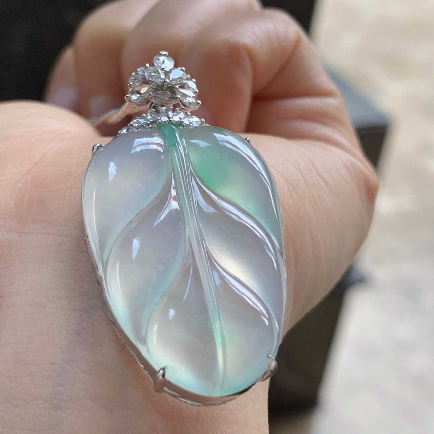 金钻镶嵌冰晴叶子^_^冰透 尺寸34.5-23.4-3.5 46.7-23.4-7.9mm