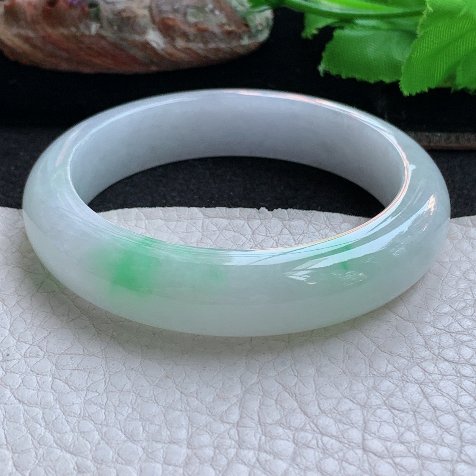 ee实拍53*13*8.3平安镯 天然缅甸翡翠a货手镯飘阳绿水润正圈玉镯子