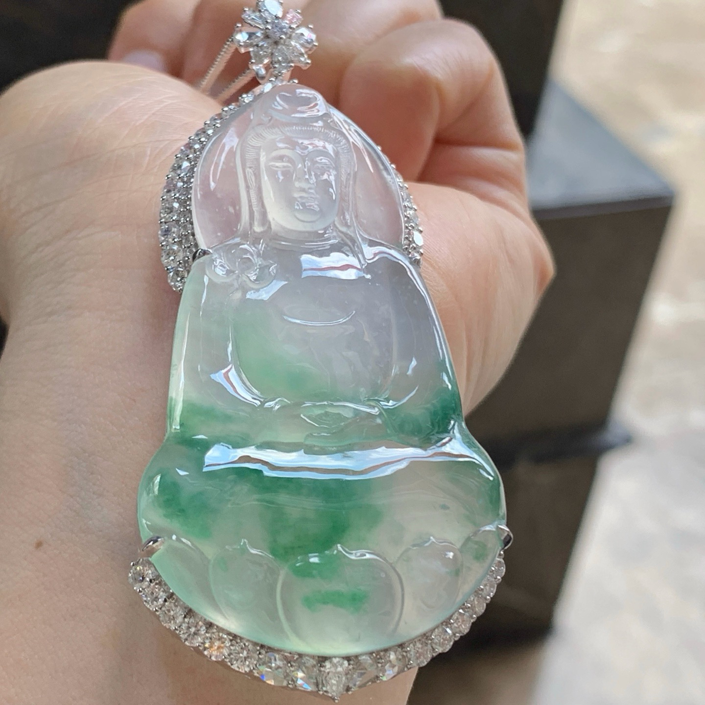 金钻飘绿观音^_^尺寸58.5-33.5-4.5 74.5-35-10.3mm