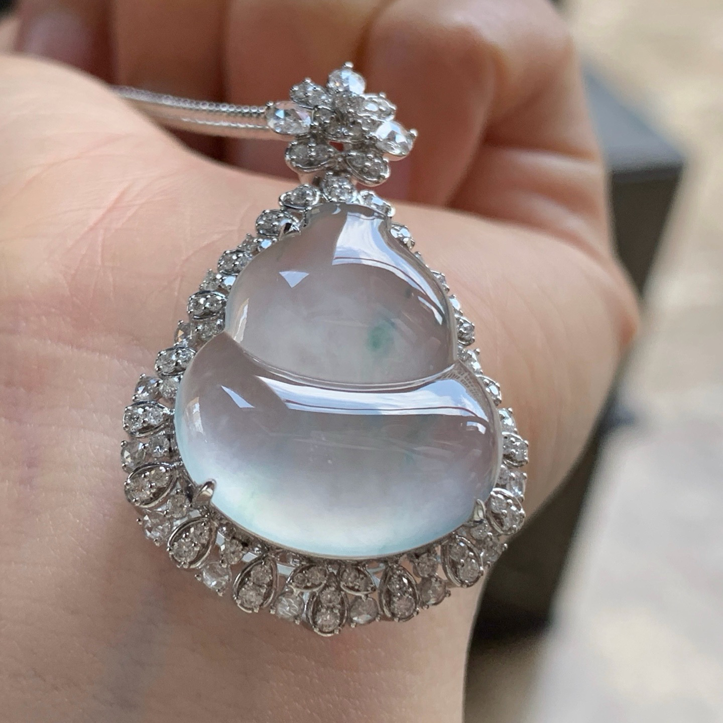 金钻镶嵌冰种葫芦^_^冰透 尺寸21.8-19.6-4 38.6-25.3-12.4mm