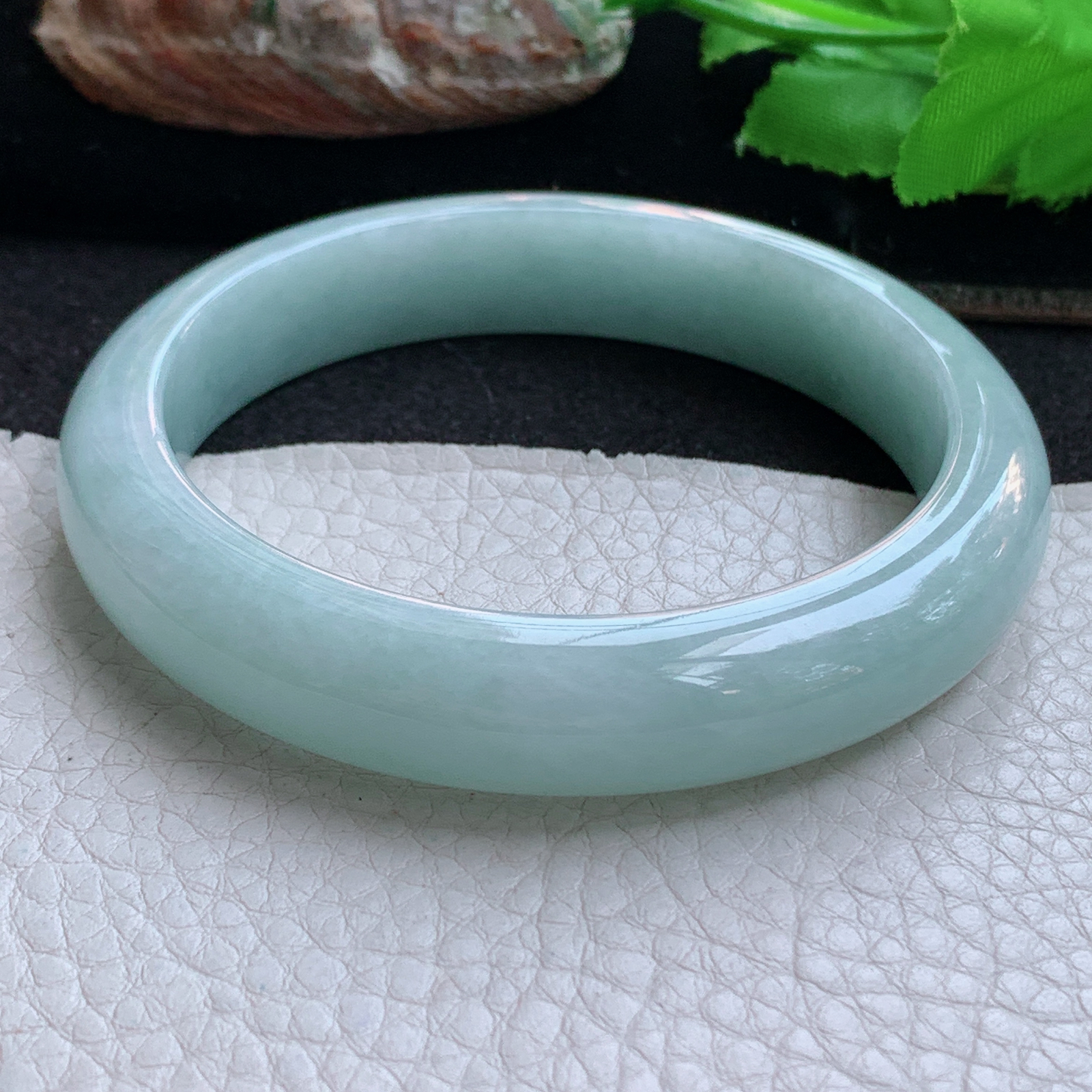 ee大圈口60*12.6*8.3平安镯 天然缅甸翡翠a货手镯浅绿水润正圈玉镯子