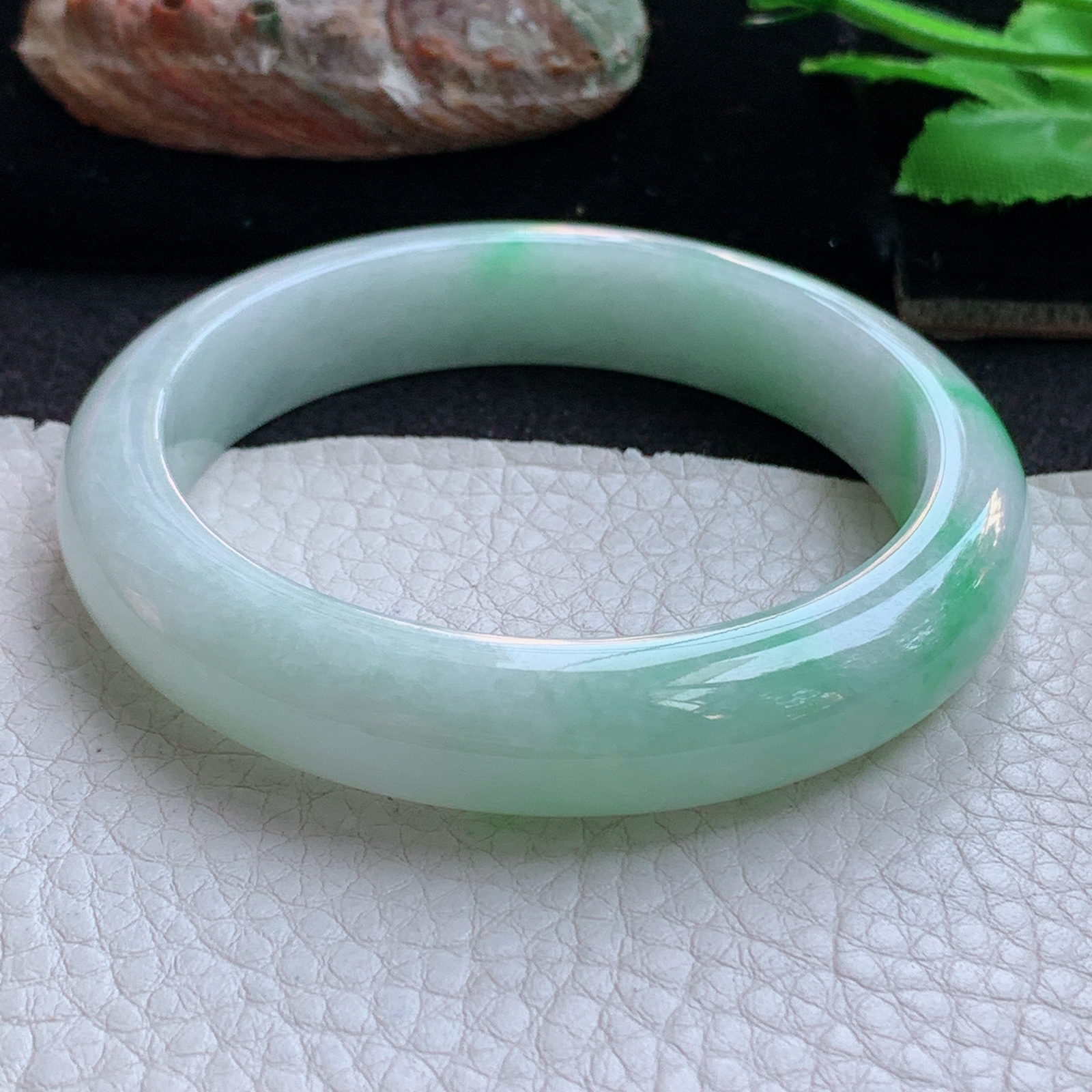 xc实拍57*12*8.6平安镯 天然缅甸翡翠a货手镯飘阳绿胶感正圈玉镯子