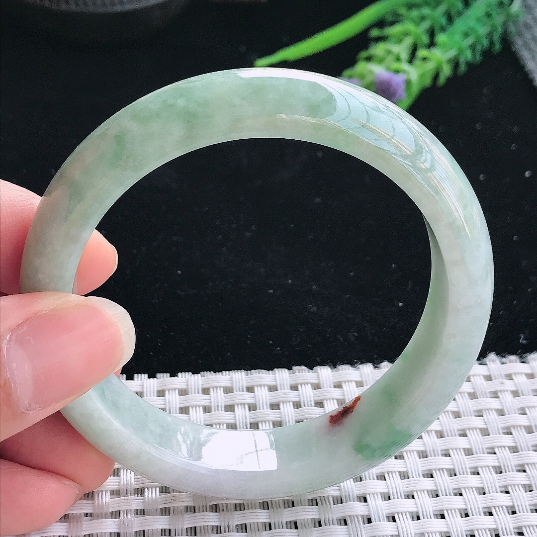 实拍A货翡翠56/13.2/8.2老坑秀气温润浅绿色手镯玉镯手环