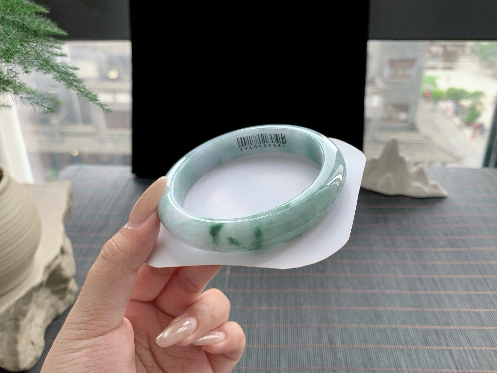 飘花大圈口
尺寸：60.4-11.7-8.3