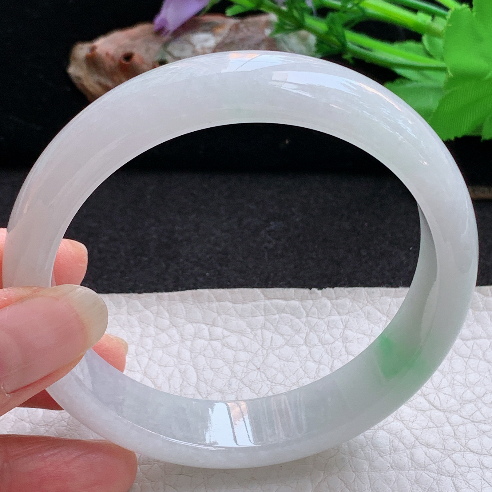 hy大圈口62.5*14.3*8平安镯 天然缅甸翡翠手镯飘绿细润正圈玉镯子