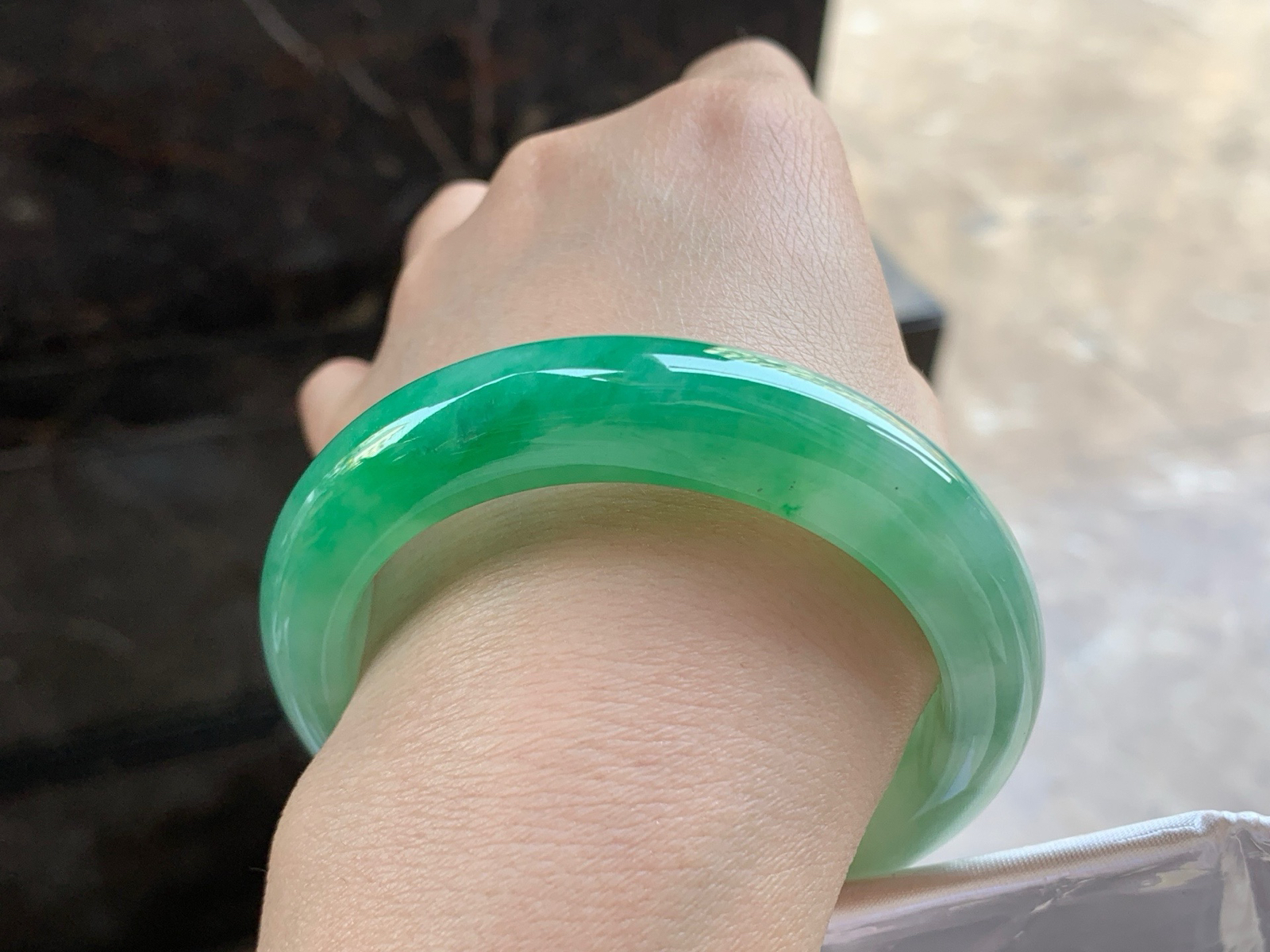 54-12.5-9.3

辣绿色手镯^_^颜色鲜艳