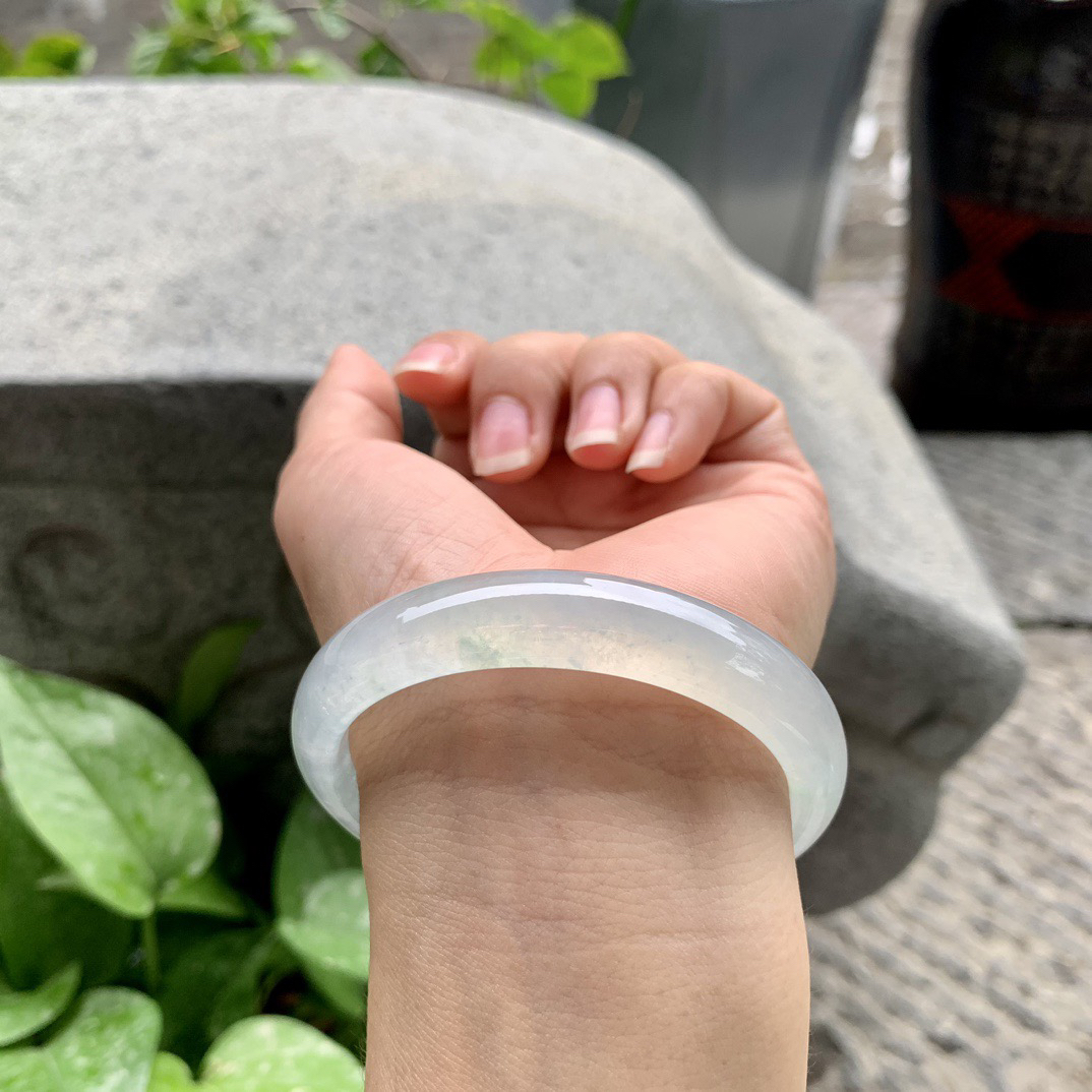 圈口55.8-50.1-11.8-6.9 【高冰贵妃手镯】贵妃55 56可戴