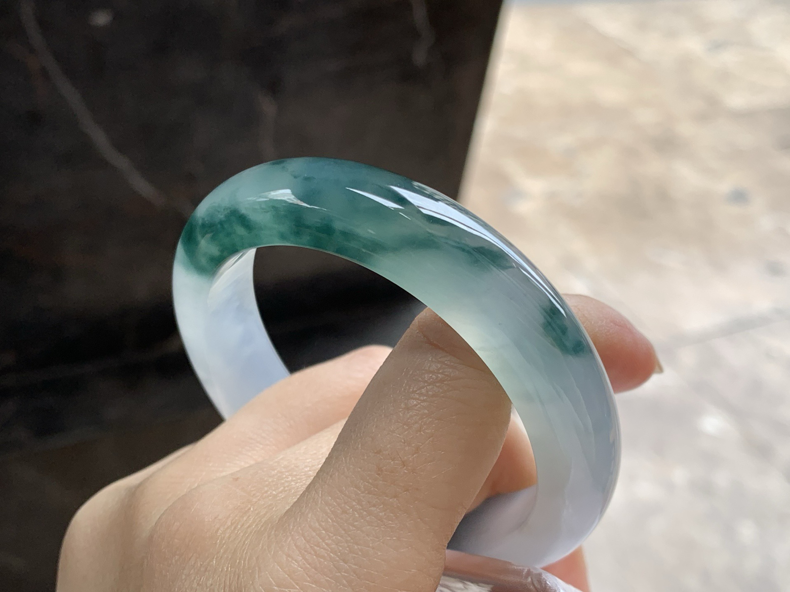 55-12.8-8.8

冰种飘花手镯^_^飘花浓郁实物漂