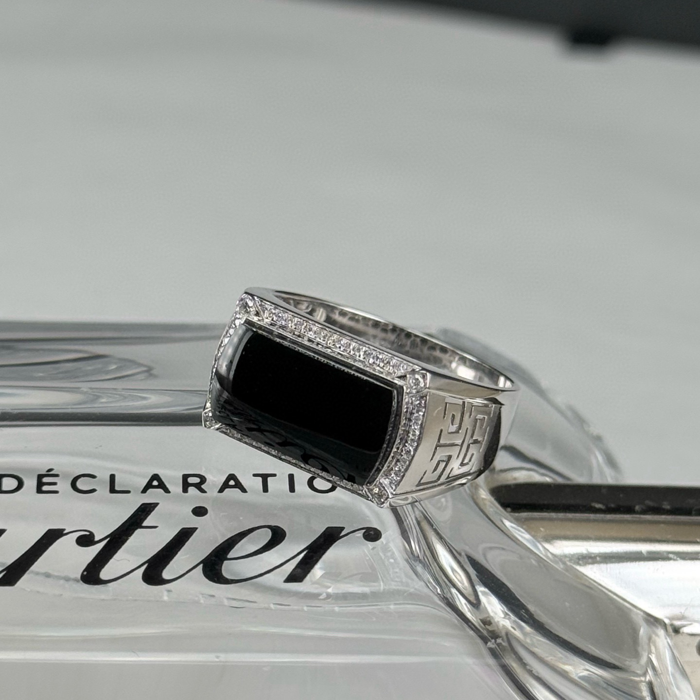 精品18k墨翠马鞍男戒 种好色正 黑度极好 打灯色正  尺寸14.9