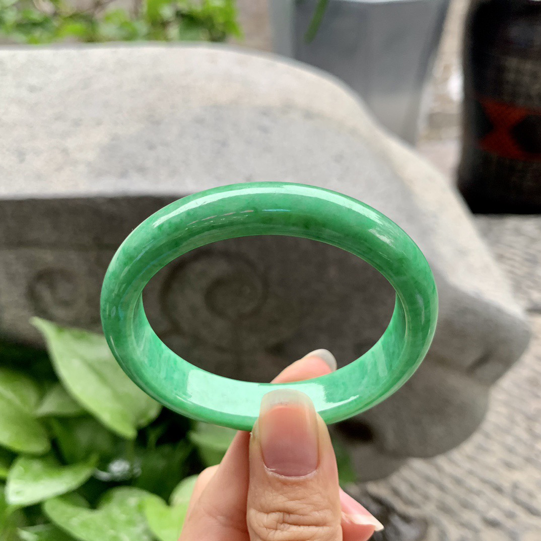 小圈口 53.4-47.6-11.5-7【满绿贵妃手镯】贵妃53 54可戴